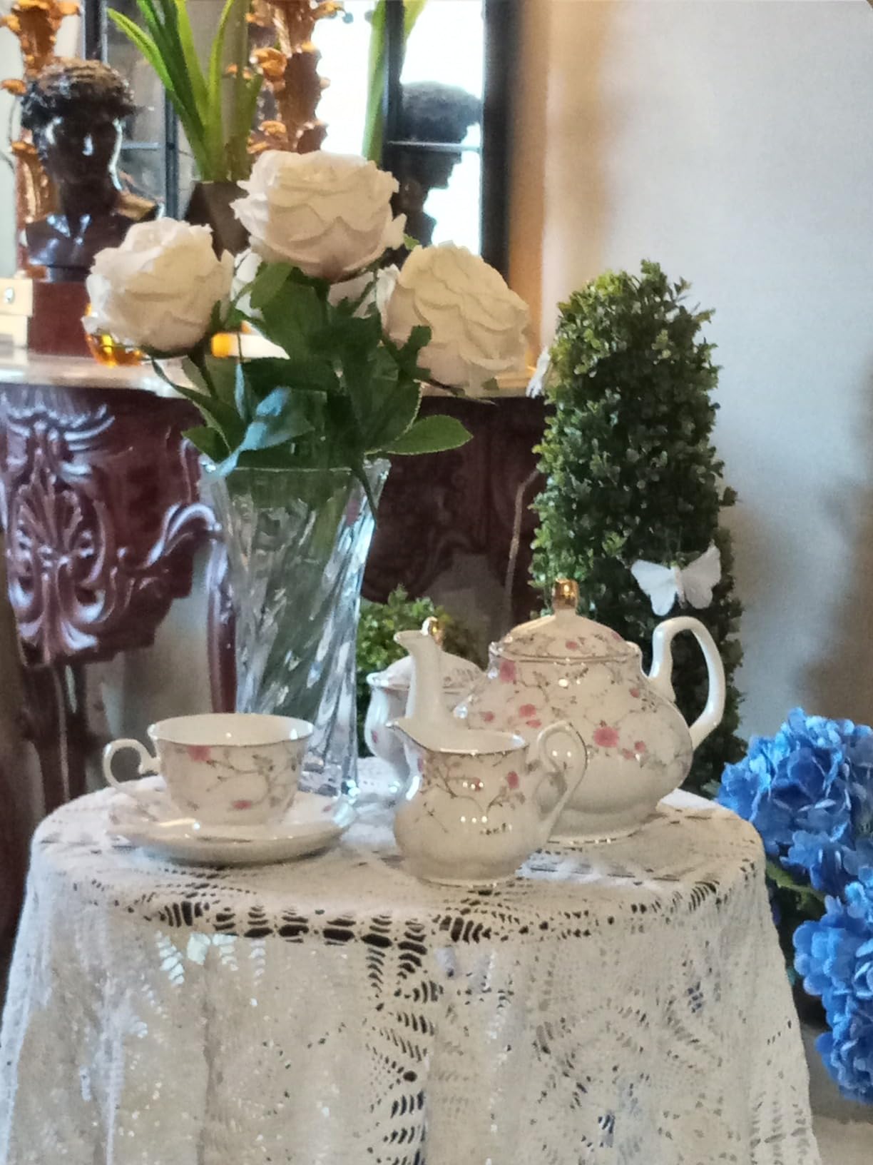 fanquare Bone China Tea Sets for Adults, 21-Piece Blue Lace and Roses Porcelain Tea Service with Sugar Bowl & Creamer, English Cremic Floral Teacups Set of 6 for Women Tea Party customer photo 2