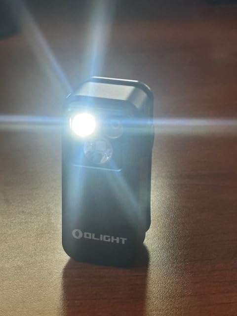 OLIGHT Oclip Pro EDC Flashlight Clip-on Light, Rechargeable 500 Lumens with Three Lighting Solutions customer photo 1