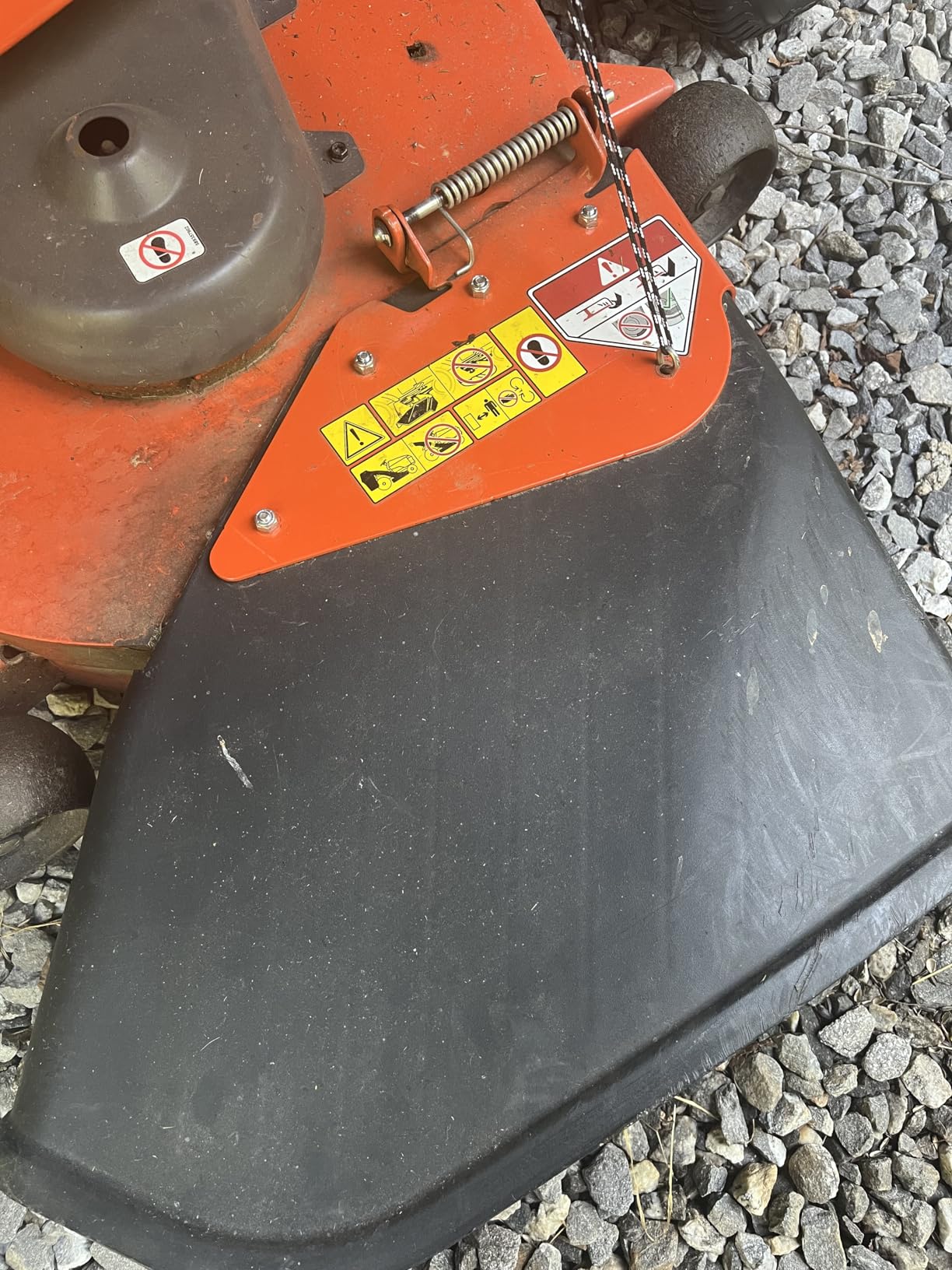 Agri-Fab 45-0631 Large Capacity 32 CU FT Hard Top Mow- N-Vac, Tow Behind Lawn Vacuum, Leaf Vacuum, Gas Powered, Easy Foot Pedal Dumping customer photo 2