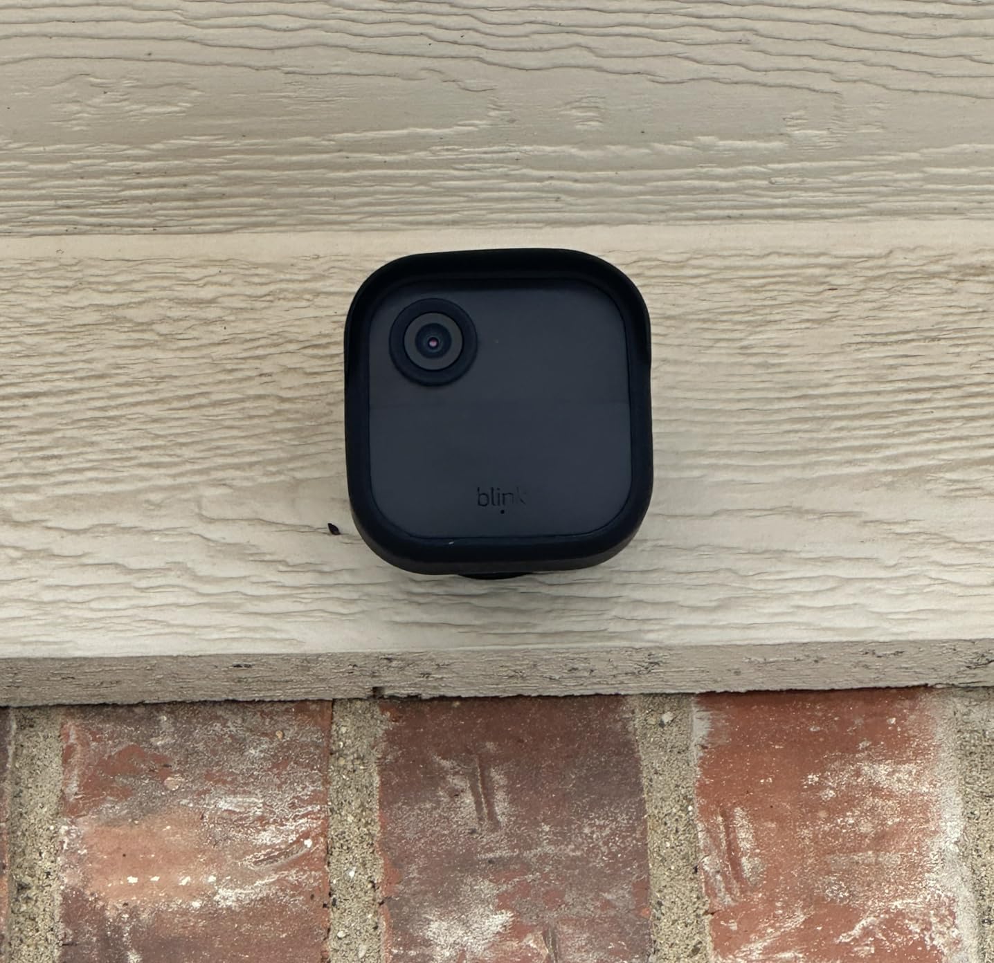 Outdoor 4 - Wireless smart security camera, two-year battery life, 1080p HD day and infrared night live view, two-way talk. Sync Module Core included - 1 camera system customer photo 1