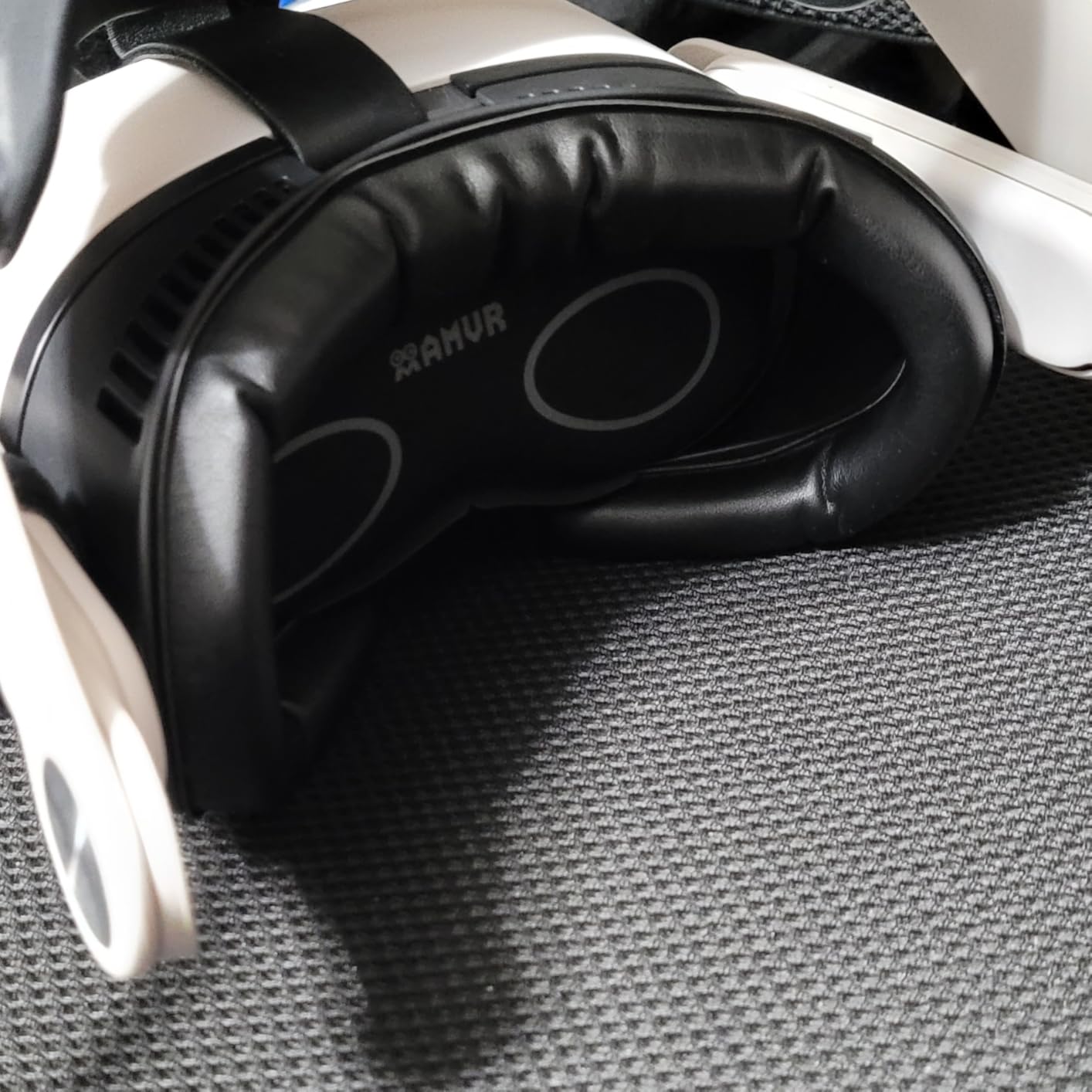 AMVR Facial Interface Face Pad Cover Compatible with Meta/Oculus Quest 3S Accessories, Comfort PU and Ice Silk Cotton Cushion,Not Fit Q3 (Wider) customer photo 1