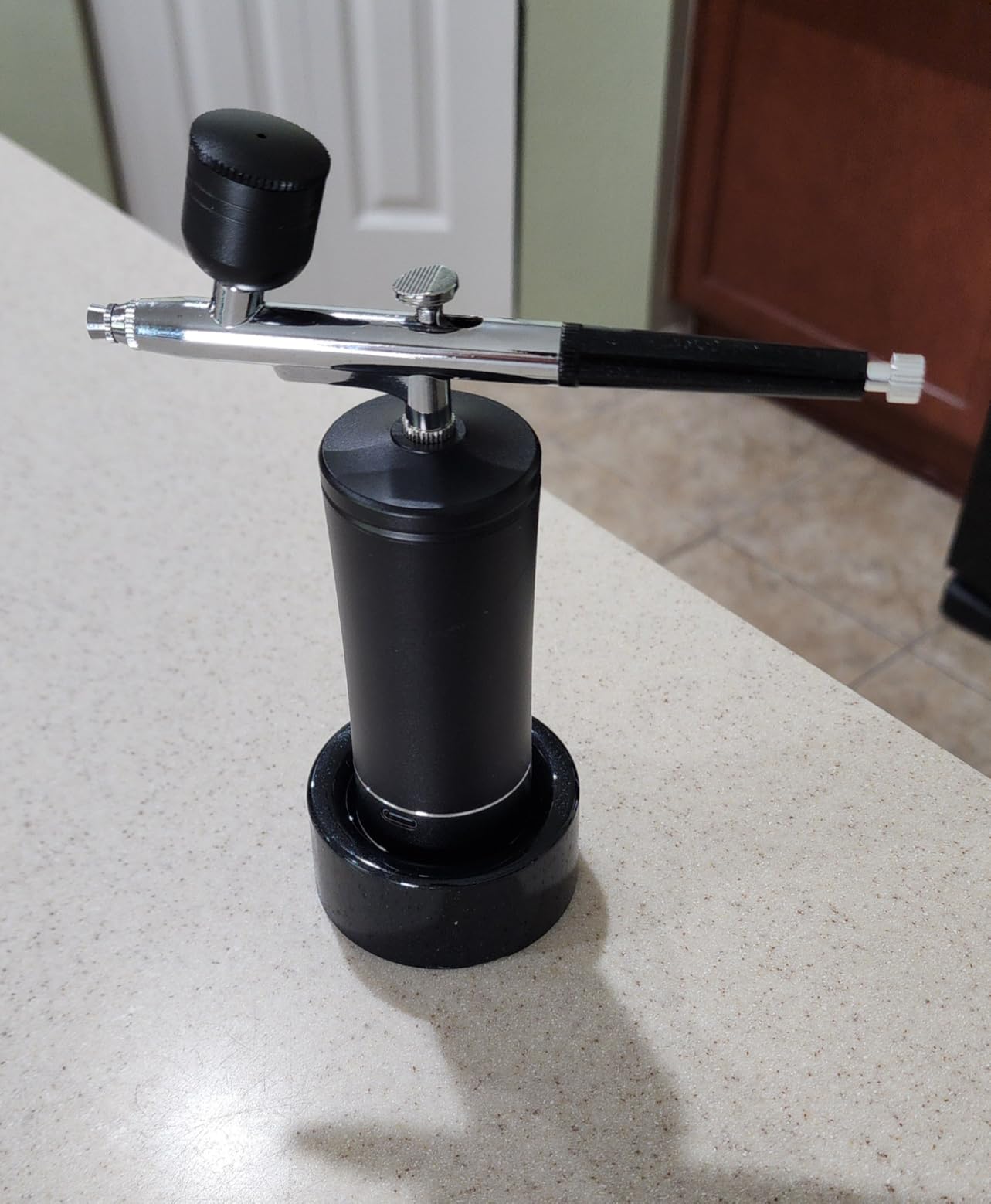 AKALLIBRE Airbrush Kit with Compressor, 48PSI High-Pressure Non-Clogging Airbrush Gun with 0.2/0.3/0.5mm Nozzles, Portable Airbrush for Nails Art, Cake Decoration, Painting etc. customer photo 2