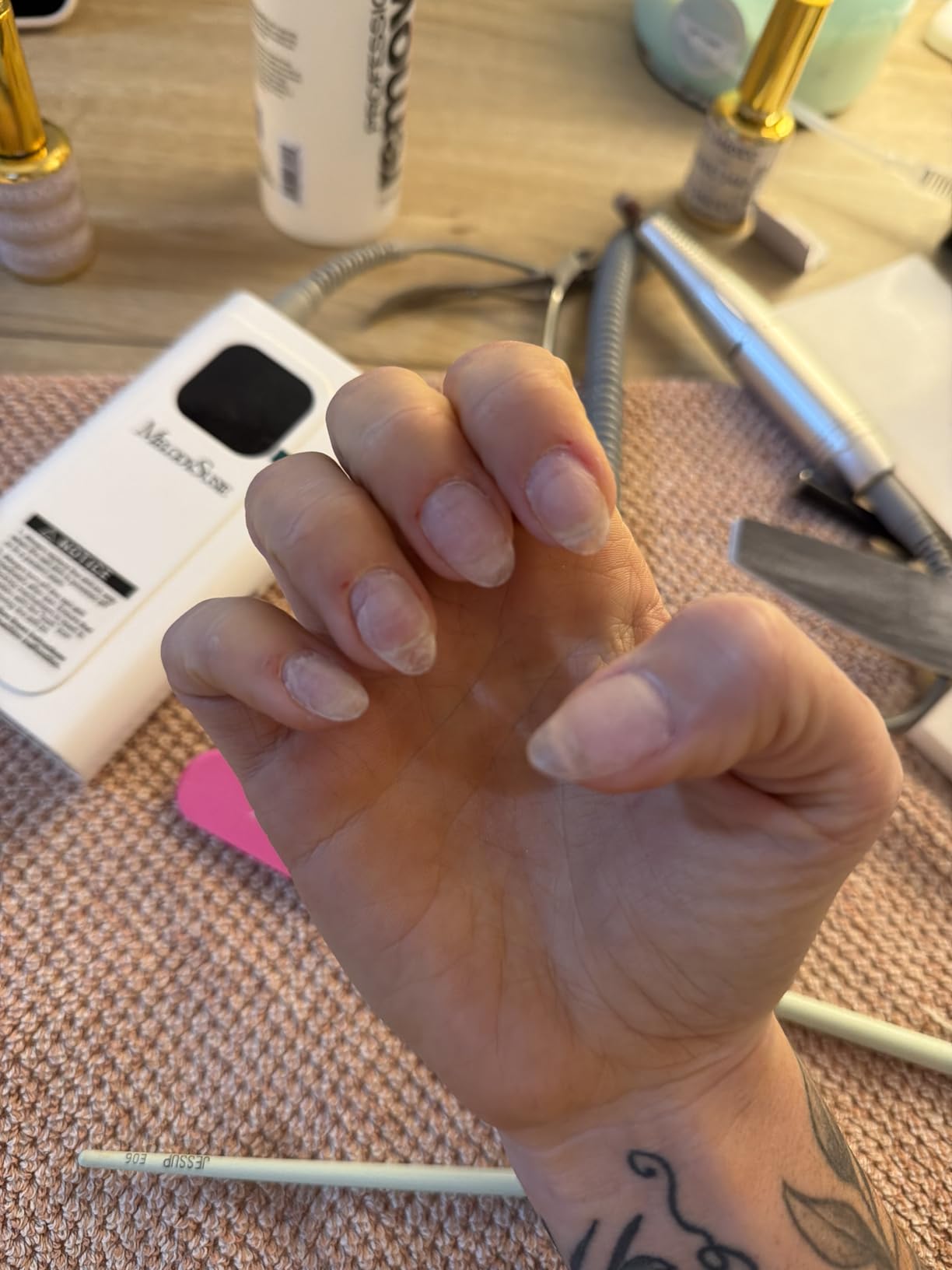 MelodySusie Entry-Level Clip-On Rechargeable Essential Nail Drill, SC300F 30000RPM E-File with LCD Display for All Manicure Shaping & Gel Removal, Ideal for Training,Nail Art Practice & Home Use, Pink customer photo 2