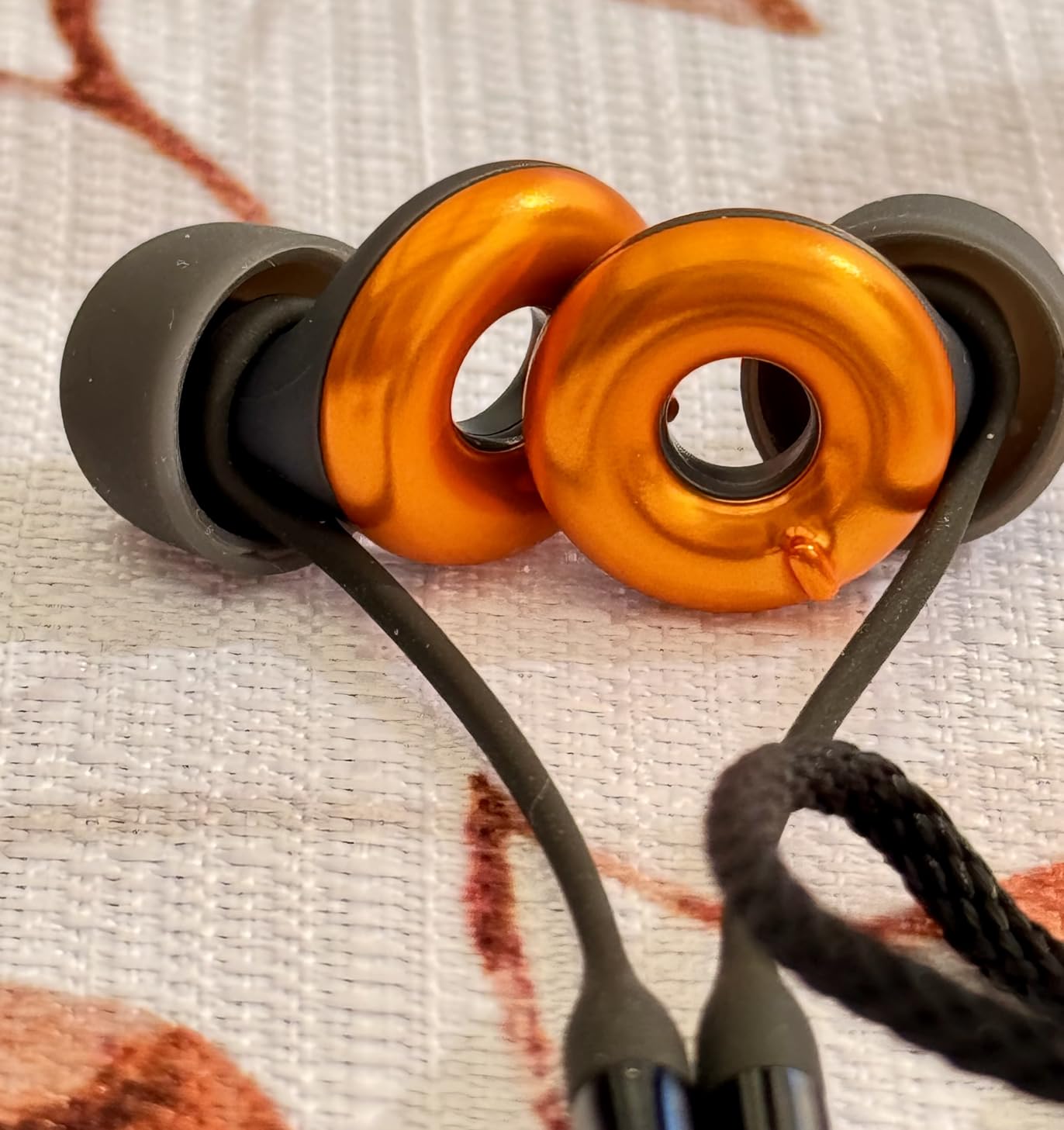 Loop Switch 2 Adjustable Ear Plugs - 3 Noise Relief Modes for Ultimate Control | Flexible Earplugs for Focus, Travel, Socializing, Festivals & More | 20-26 dB (SNR) Reduction customer photo 1