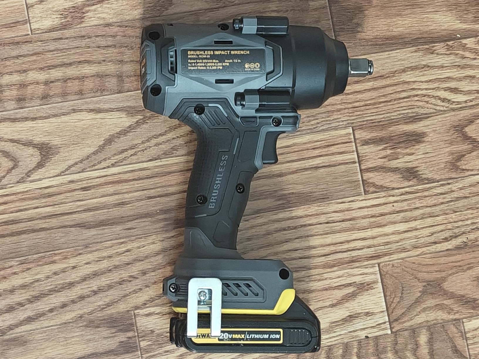 900 Ft-lbs Cordless Impact Wrench, 1/2 Inch Impact Gun Compatible DeWALT 20V MAX Battery, Brushless Constant High Torque Impact Driver with 3 Speed, Tool Only (No Battery Included) customer photo 1