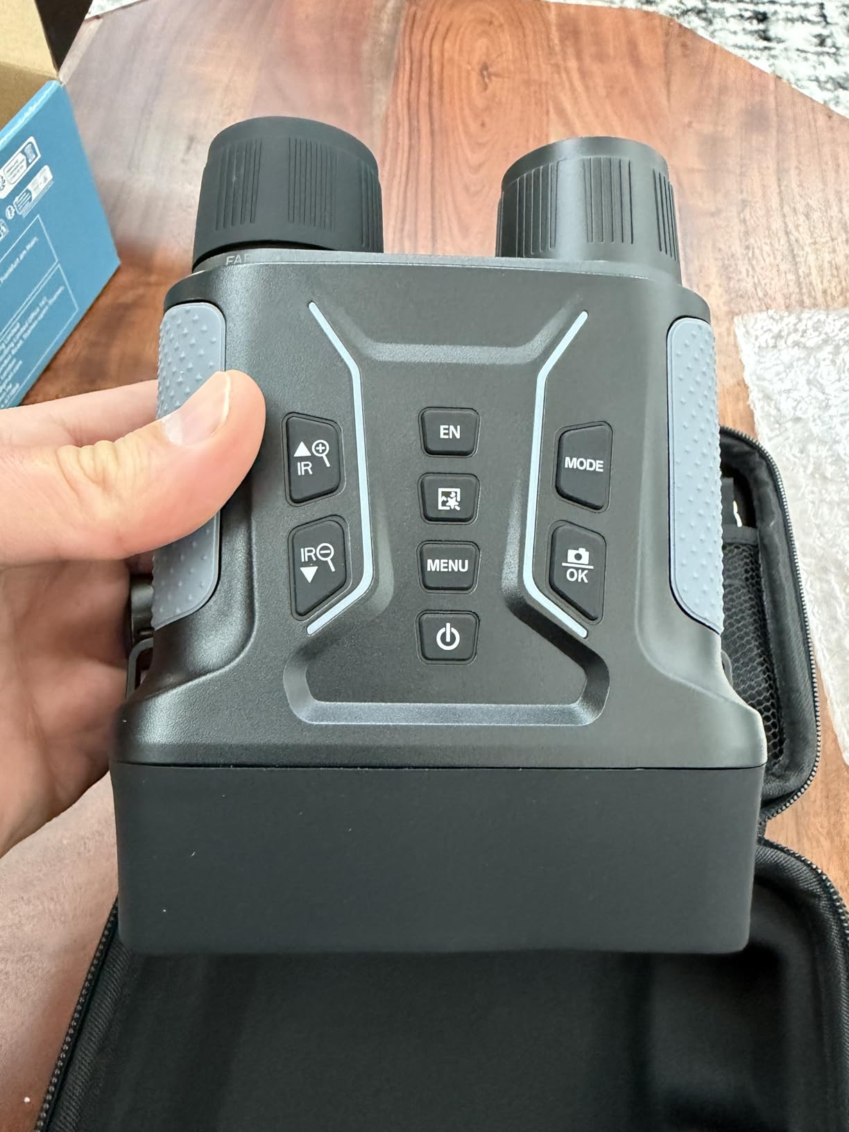 Night Vision Binoculars for Adults & Kids - 4.5'' Screen Infrared Night Vision Goggles Camera with Case, 4K Video & 36MP Photos, 8X Digital Zoom, 7-Level Infrared, 4500mAh Battery for Camping,Security customer photo 2