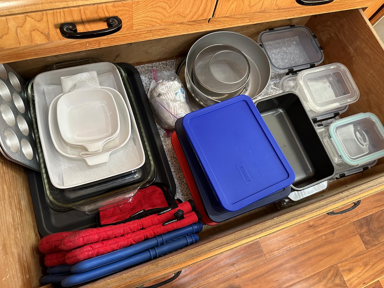 8 Pack 36oz Large Glass Meal Prep Containers with lids, Glass Food Storage Containers with Leak Proof Snap Lock Lids , Airtight Bento lunch Boxes, Kitchen Storage, Oven, Freezer and Dishwasher Safe customer photo 2