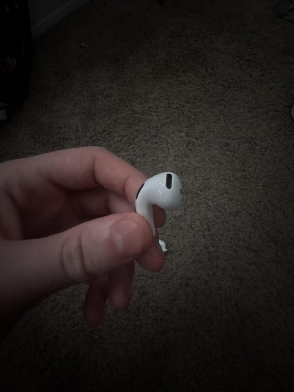 Apple AirPods 4 Wireless Earbuds, Bluetooth Headphones, with Active Noise Cancellation (Renewed) customer photo 2