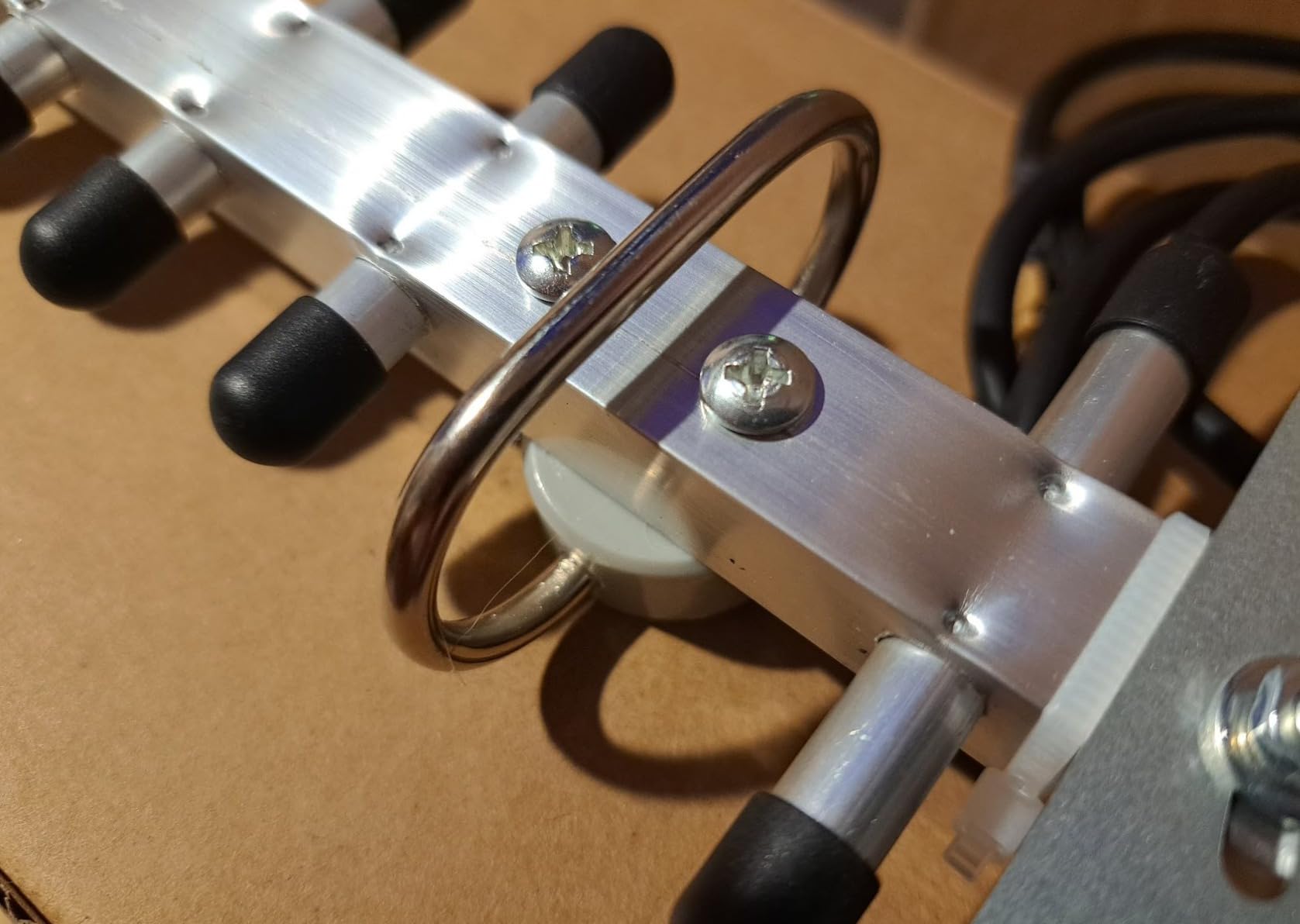 Yagi WiFi Antenna 2.4GHz 25dBi RP-SMA Connector High Gain Yagi Directional Antenna Booster with 1.5M Cable Long Range for Network Router/USB Adapter/Reapter/Extension Network PCl Card/Security Camera customer photo 2