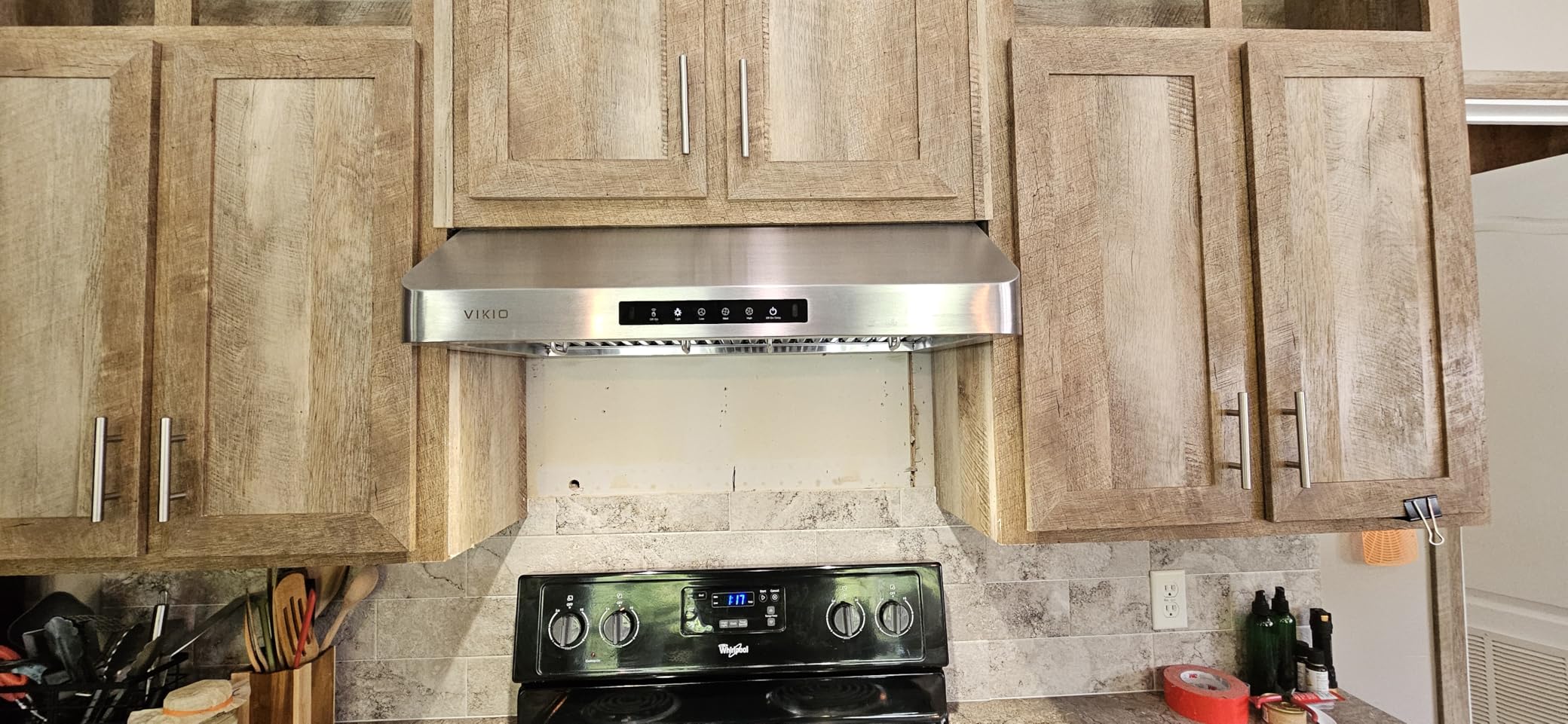 VIKIO HOME Range Hood 36 Inch Under Cabinet with 980 CFM, 3-Speed Gesture Sensing & Touch Control, Stainless Steel Kitchen Hood Vent for LED Lights, Time Setting, Baffle Filters with Handlebar customer photo 1