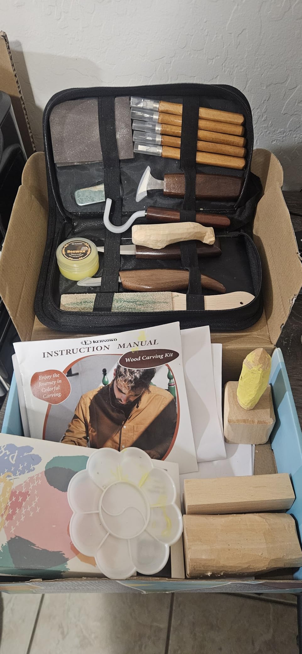 Wood Carving Kit, Whittling Kit for Beginners 17PCS Wood Carving Tools with 3PCS Whittling Knife 9PCS Basswood Blocks & Gloves & Strop Block & Polishing Compound Wood Carving Set Hobbies for Adults customer photo 1