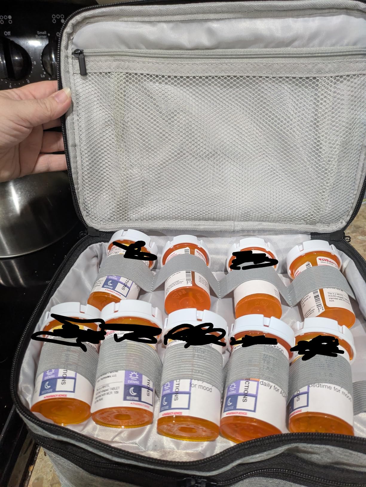Medicine Storage Bag, Double Layers Pill Bottle Organizer Bag Empty with Lockable Zipper & Adjustable Divider, Medication Travel Carrying Bag for Pills, Vitamins, Medical Supplies, Grey customer photo 2
