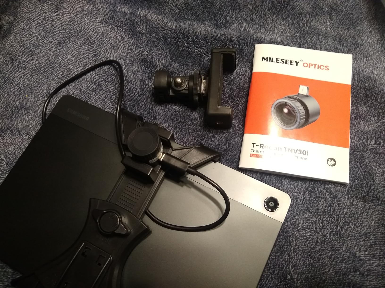 Thermal Monocular for Android, MILESEEY TNV30i Night Vision Thermal Scope, 512×384 Super Resolution 50Hz Thermal Imaging Camera, 1600-Yard Thermal Goggles for Hunting, Building Detection, 10-15mm Lens customer photo 2