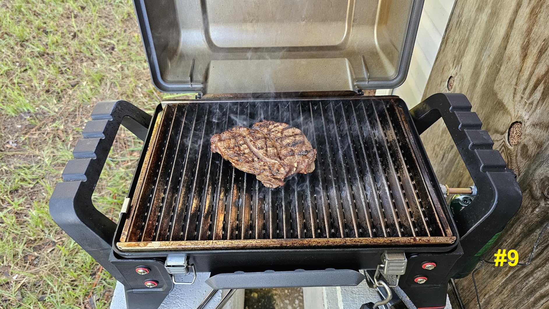 Charbroil Grill2Go X200 Portable Gas Grill, Dark Grey - 25409200 customer photo 2
