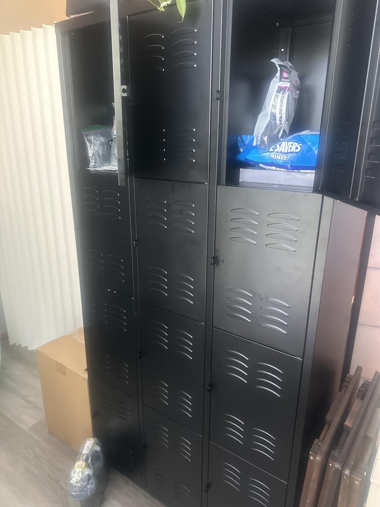 Letaya Metal Lockers for Employees-12 Door Storage Locker with Shelves and Lockable Steel Cabinet for School,Gym,Office,Staff (Black, 12 Door) customer photo 2