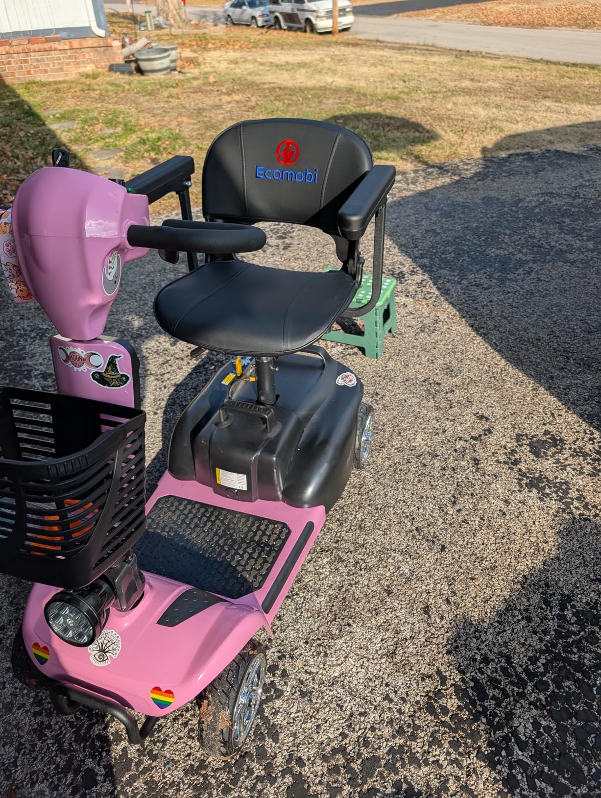 15/30 Miles 4 Wheels Mobility Scooter for Seniors/Adults Up to 300LBS,350W Electric Wheelchair Detachable Battery,Dual Baskets,Rotating Seat,with Taillight, USB Charging Blue 15AH customer photo 1