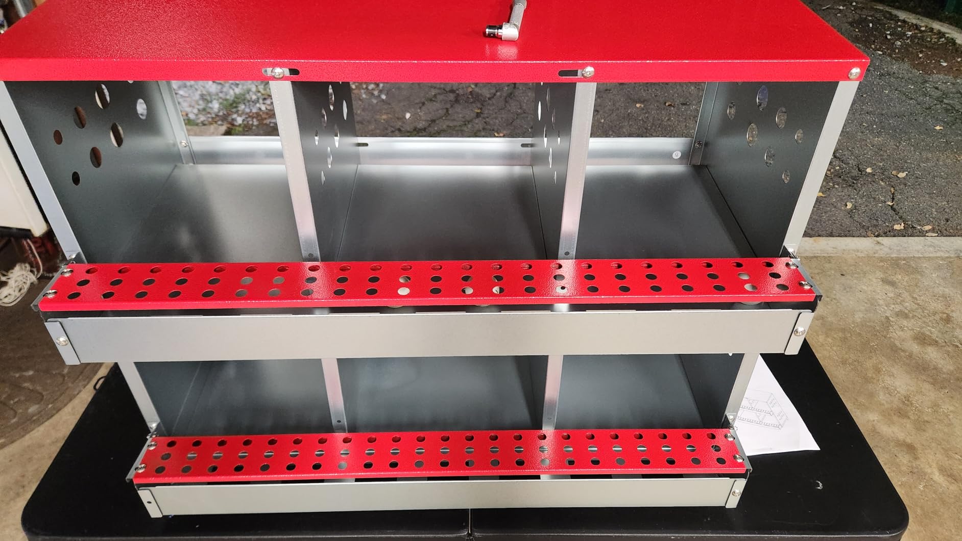 Chicken Nesting Boxes,6 Compartments Metal Chicken Laying Box with Roll Out Egg Collection with Large Vented Holes for Chickens, Hens, Ducks, Large Egg Laying Boxes (6 Compartments) customer photo 1