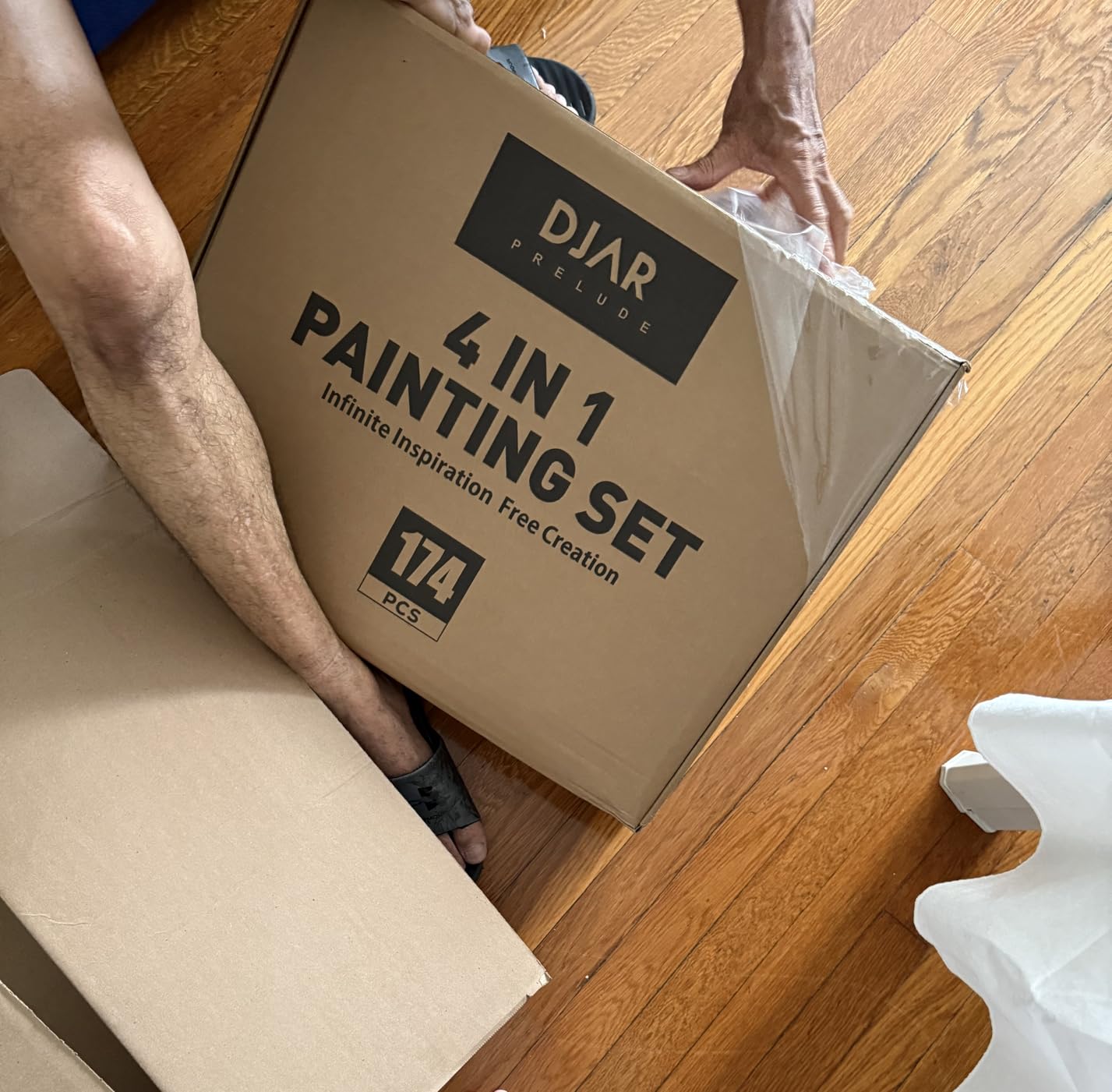 DJAR 174pcs All-in-One Art Painting Set with Tabletop Easel & Tripod, Acrylic, Watercolor, Oil & Sketch Kit, 96 Acrylic, Watercolor & Oil Paint Set for Beginners, Professionals, Artists customer photo 1
