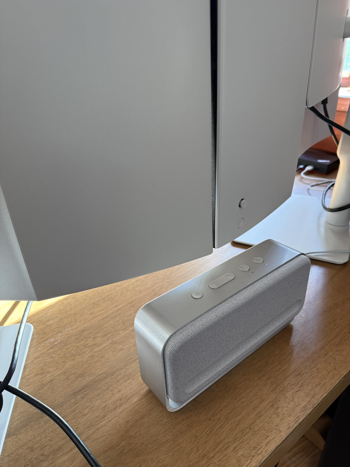Bose SoundLink Home Speaker, Premium, Portable and Wireless Bluetooth Bookshelf Speaker, Up to 9 Hours Battery Life, Cool Grey customer photo 2
