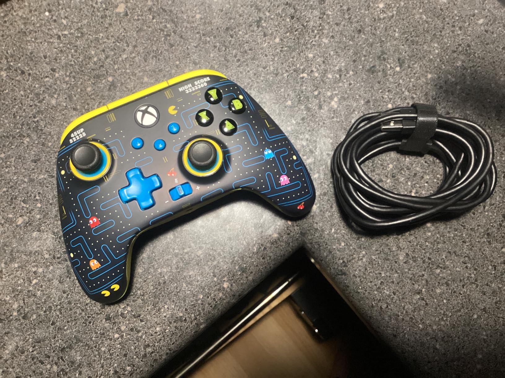 PowerA Wireless Controller for Xbox Series X|S - PAC-MAN SE, hall effect thumbsticks, low latency wireless, officially licensed, works with Xbox One and Windows 10/11 customer photo 1