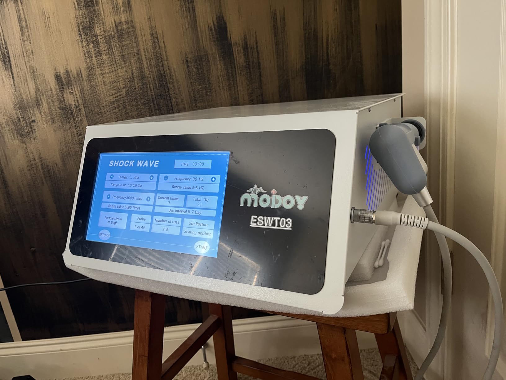 2026 MODOY Advanced Shockwave Therapy Machine, Radial Shockwave FSA or HSA Eligible, Non-Invasive Extracorporeal ESWT Shock Wave Therapy Device, Safe Use, Ideal for Home & Clinical Use (ESWT03_White) customer photo 2