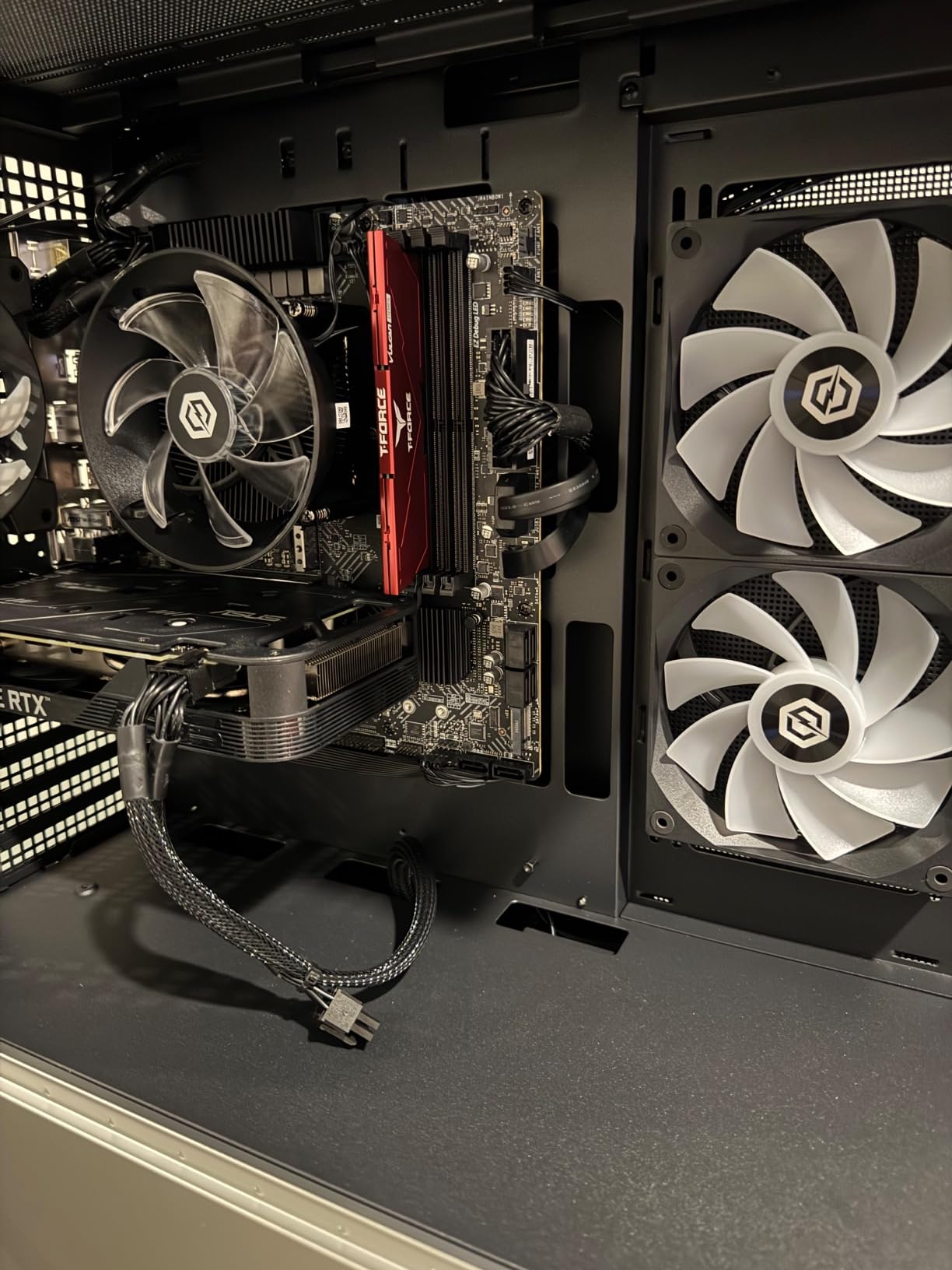 CyberpowerPC Gamer Xtreme VR Gaming PC, Intel Core i5-14400F 2.5GHz, GeForce RTX 5060 Ti 8GB, 16GB DDR5, 2TB PCIe 4.0 SSD, WiFi Ready & Windows 11 Home (GXiVR8060A34) customer photo 2