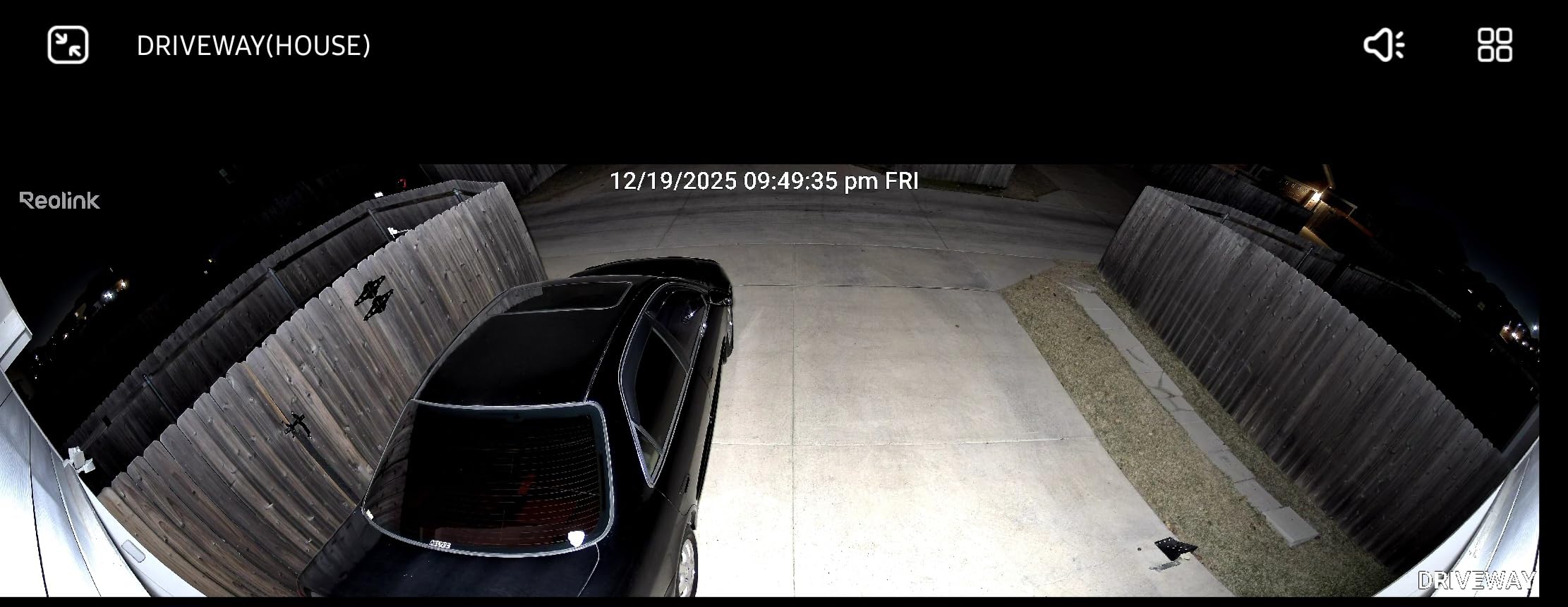 REOLINK Elite Pro Floodlight PoE, 16MP Dual Lens PoE Security Camera with 180° View, Local AI Video Search, Full Color & Infrared Night Vision, Smart Detection, 24/7 Recording with Motion Track customer photo 2
