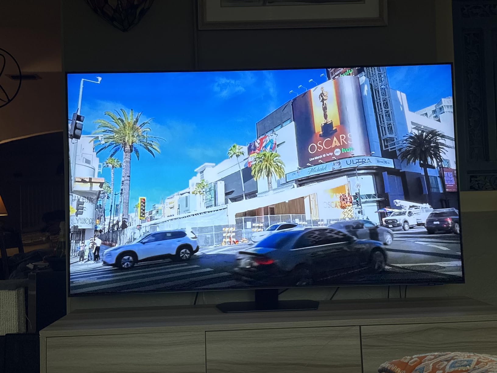 85-Inch Class Neo QLED 4K QN90F Series, Vision AI, Mini LED Smart TV (2025 Model, 85QN90F) Neo Quantum HDR+, Object Tracking Sound+ w/Dolby Atmos, Glare Free, Gaming Hub, Alexa Built-in customer photo 2
