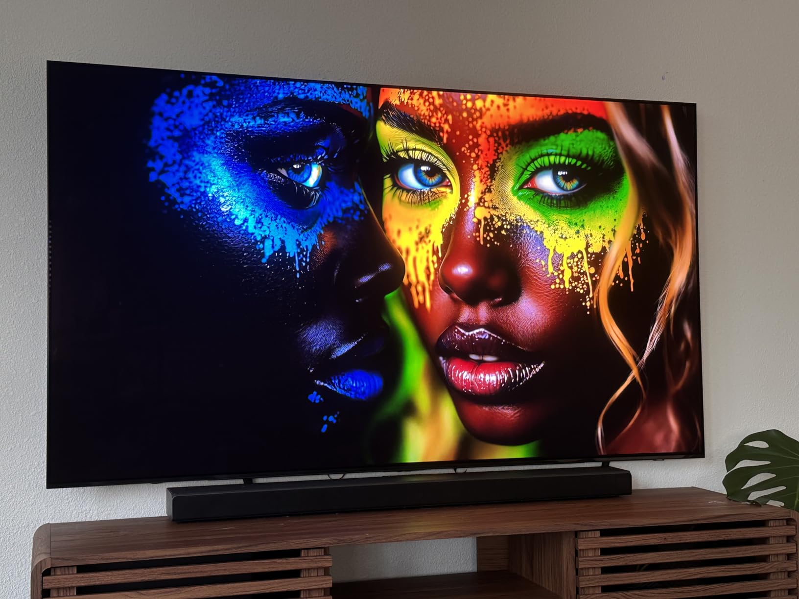 Samsung 48-Inch Class S90F 4K Smart TV (2025 Model) NQ4 Gen3 Processor, Upscaling Pro, HDR+, Motion Xcelerator 144Hz, Vision, Alexa Built-in customer photo 1