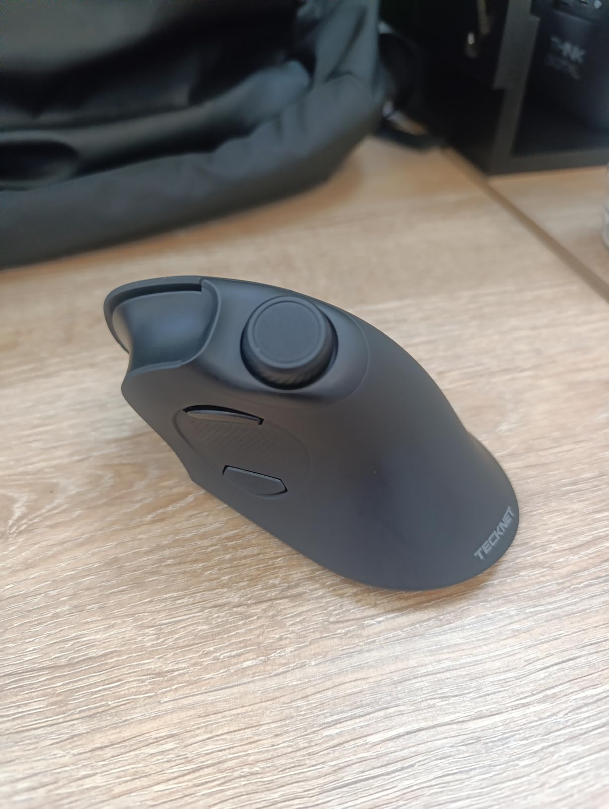TECKNET Ergonomic Mouse, Rechargeable Wireless Bluetooth Mouse (BT 5.0/5.0+2.4G), Vertical Mouse with Volume Knob, Quiet Clicks, Cordless Mice 6 Adjustable DPI with USB A Receiver, Wide Compatibility customer photo 1