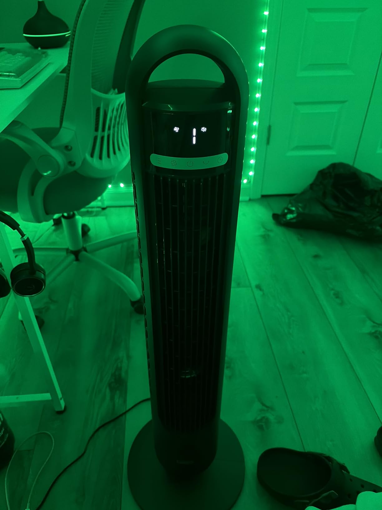 Dreo Tower Fan for Bedroom, 90° Oscillating Standing Fans for Room with 4 Speeds, 3 Modes, 28dB Quiet for Sleep, 25ft/s Velocity, 8H Timer, Remote, Living Room, Office, Home, Black customer photo 2