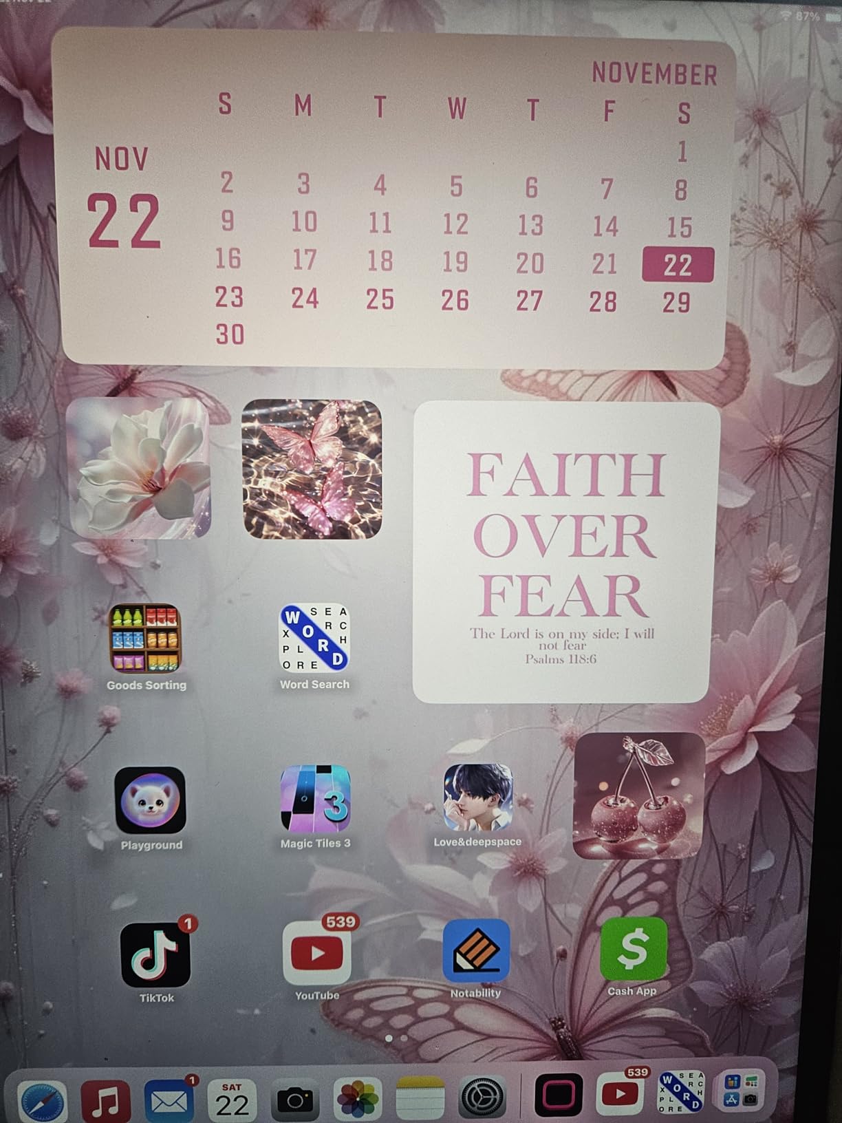 iPad Air 13-inch with M3 chip Built for Apple Intelligence, Liquid Retina Display, 128GB, 12MP Front/Back Camera, Wi-Fi 6E, Touch ID, All-Day Battery Life - Starlight customer photo 2