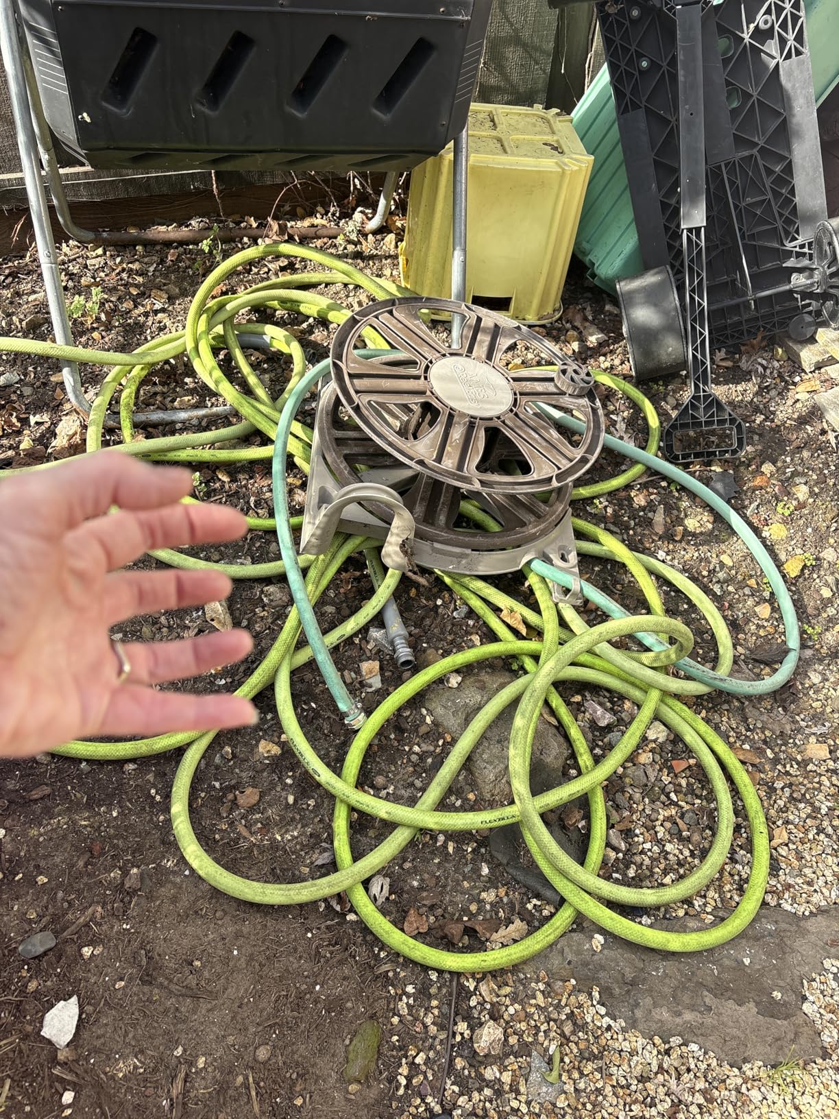 Flexi Hose Expandable Garden Hose with 8 Function Nozzle, 50FT - Lightweight Retractable Garden Hose, Water Hose - No-Kink Flexibility, 3/4 Inch Solid Brass Fittings and Double Latex Core customer photo 1