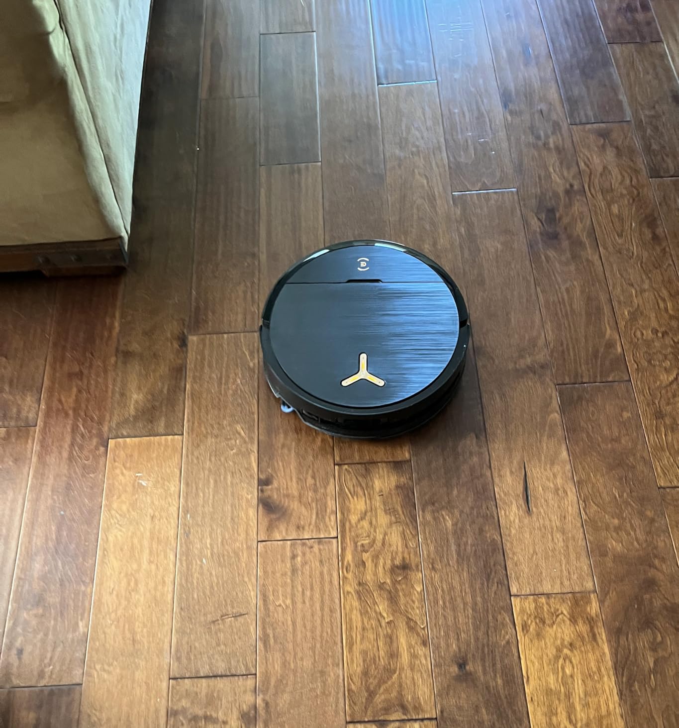 DEEBOT X9 PRO Omni Robot Vacuum and Mop, 16,600Pa Suction, OZMO Roller Self-Washing Mop, ZeroTangle 3.0, Triple Lift System, AI Navigation, Hands-Free Station customer photo 2
