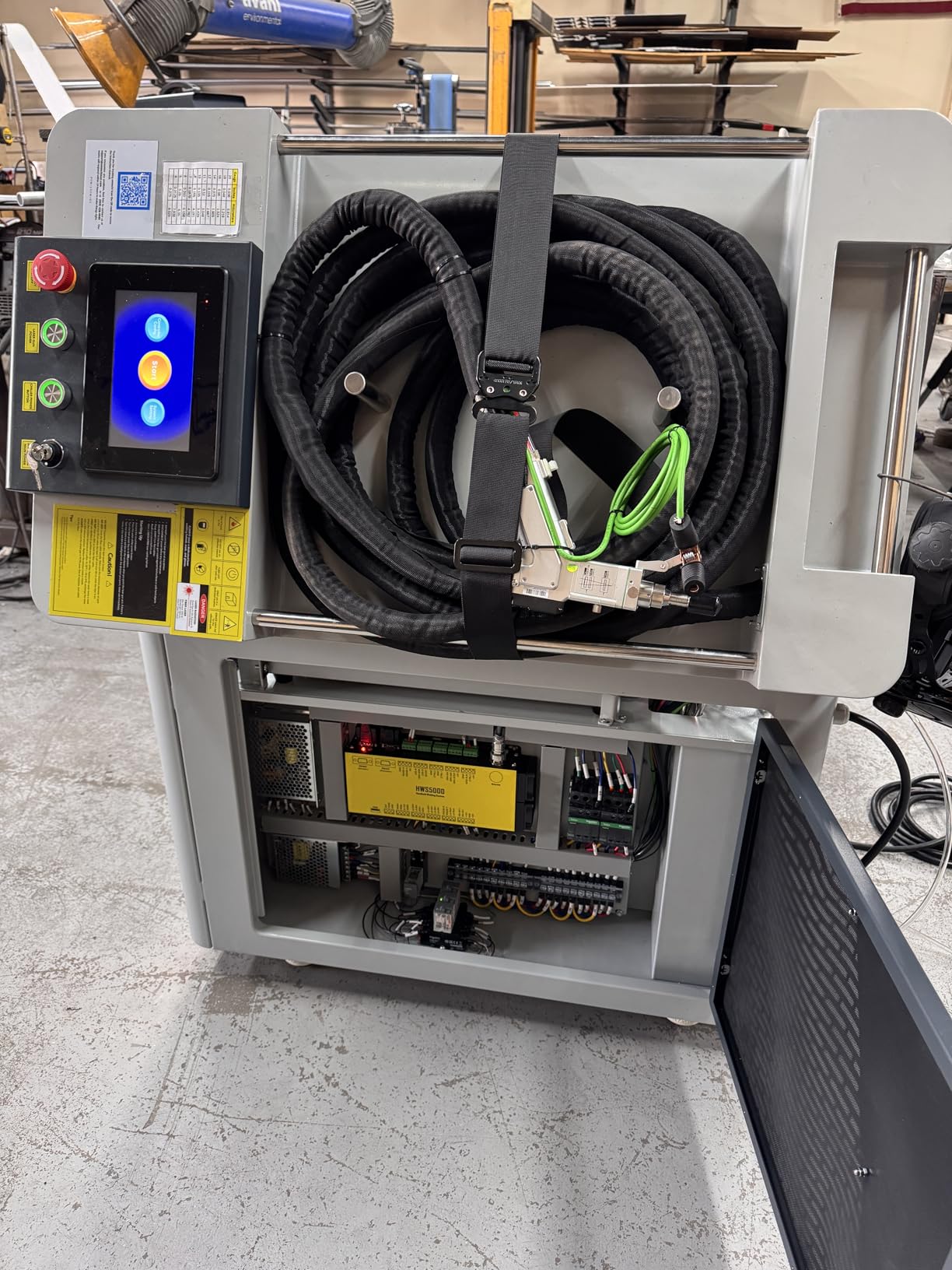 OMTech 1500W Handheld Fiber Laser Welder, 3 in 1 Laser Welding Cleaning Cutting Machine with Laser Gun, Wire Feeder, Built-in Water Chiller, 20 Welding Nozzles, Laser Welder Cleaner Cutter for Metal customer photo 3