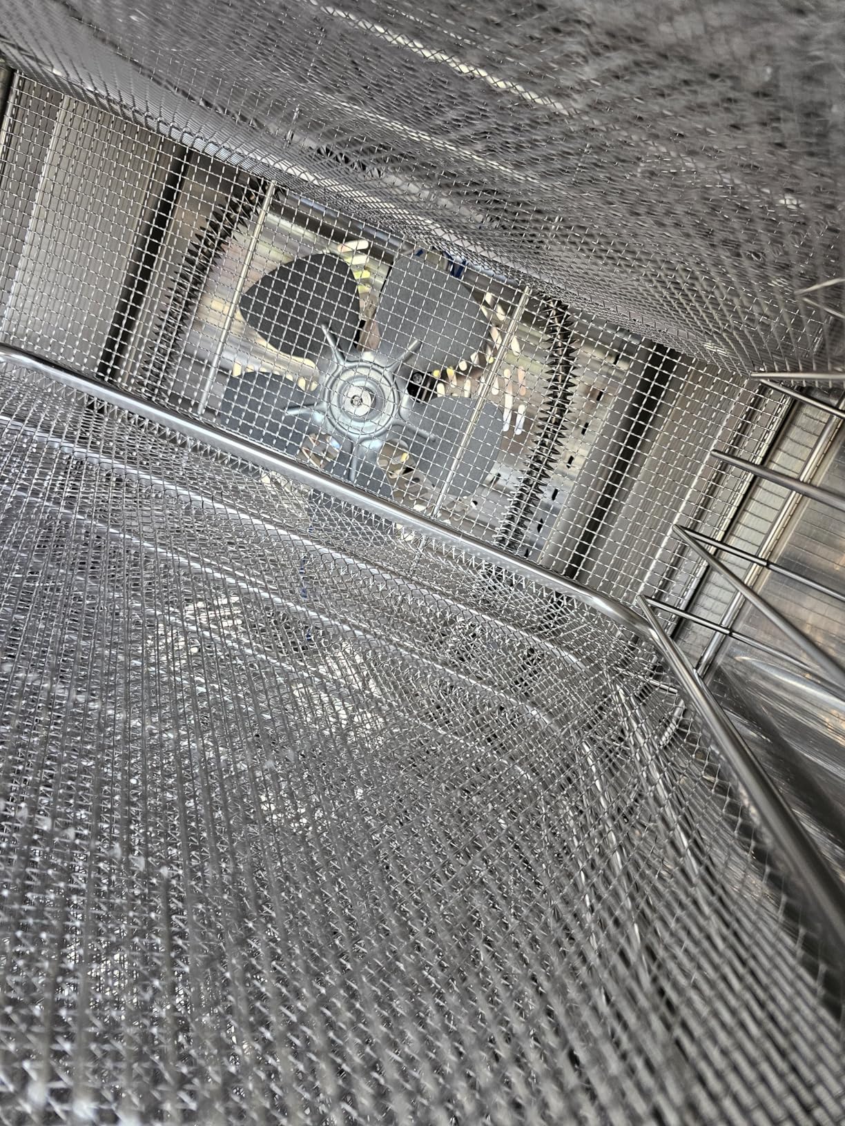 Commercial Food-Dehydrator Machine 16 Trays, 27.28ft² Industrial-Dehydrator Large Capacity, 70ºF-190ºF Commercial Food-Dryer Machine, 1500W Meat Dryer for Fruit,Herbs,Beef Jerky Maker customer photo 1