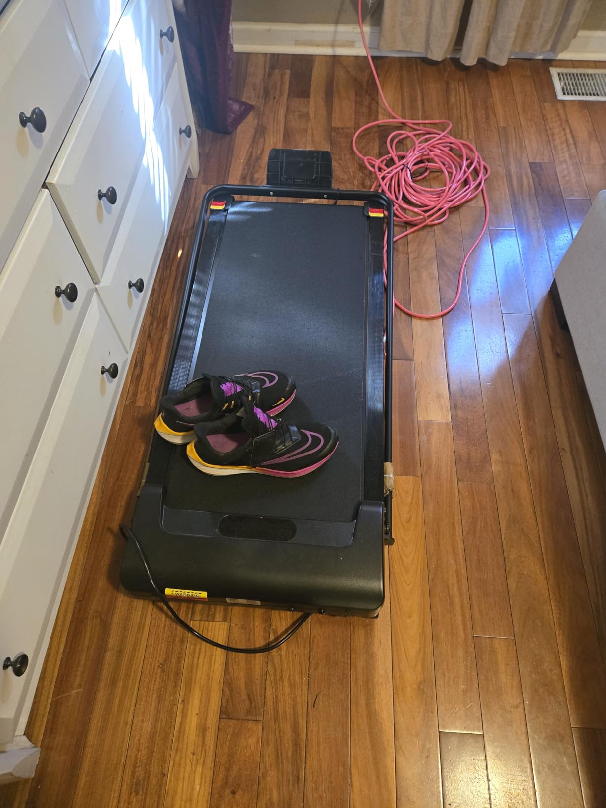 ANCHEER Treadmill with 12%/15% Incline, Folding Walking Pad with Handle Bar, 320-450lb Capacity Under Desk Foldable 3.5HP Treadmills for Home/Office/Gym,Installation-Free customer photo 1