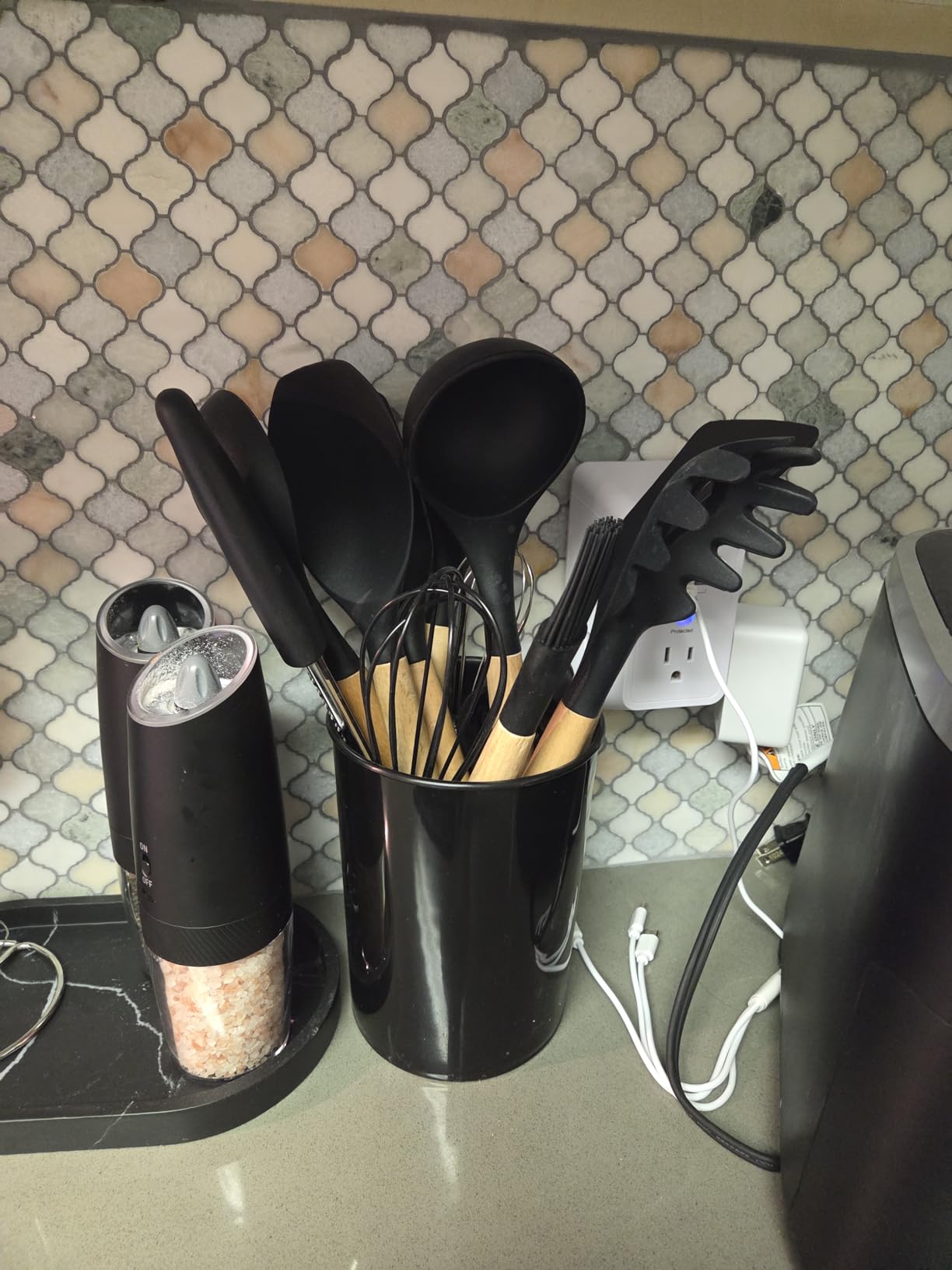 Astercook 39 PCS Kitchen Utensils Set, Silicone Cooking Utensil Sets with Wooden Handle, 446°F Heat Resistant Food Grade Spatula Set, BPA Free Kitchen Gadgets Tools Set & Spoons for Nonstick Cookware customer photo 1