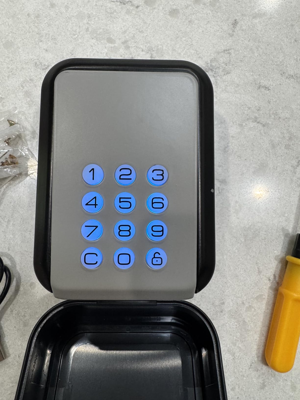 Smart Key Lock Box Electronic Bluetooth Lock Box with APP Control & PIN Code Types,Share eKey Wall Mounted Lock Box for Airbnb Realtor House Office customer photo 2