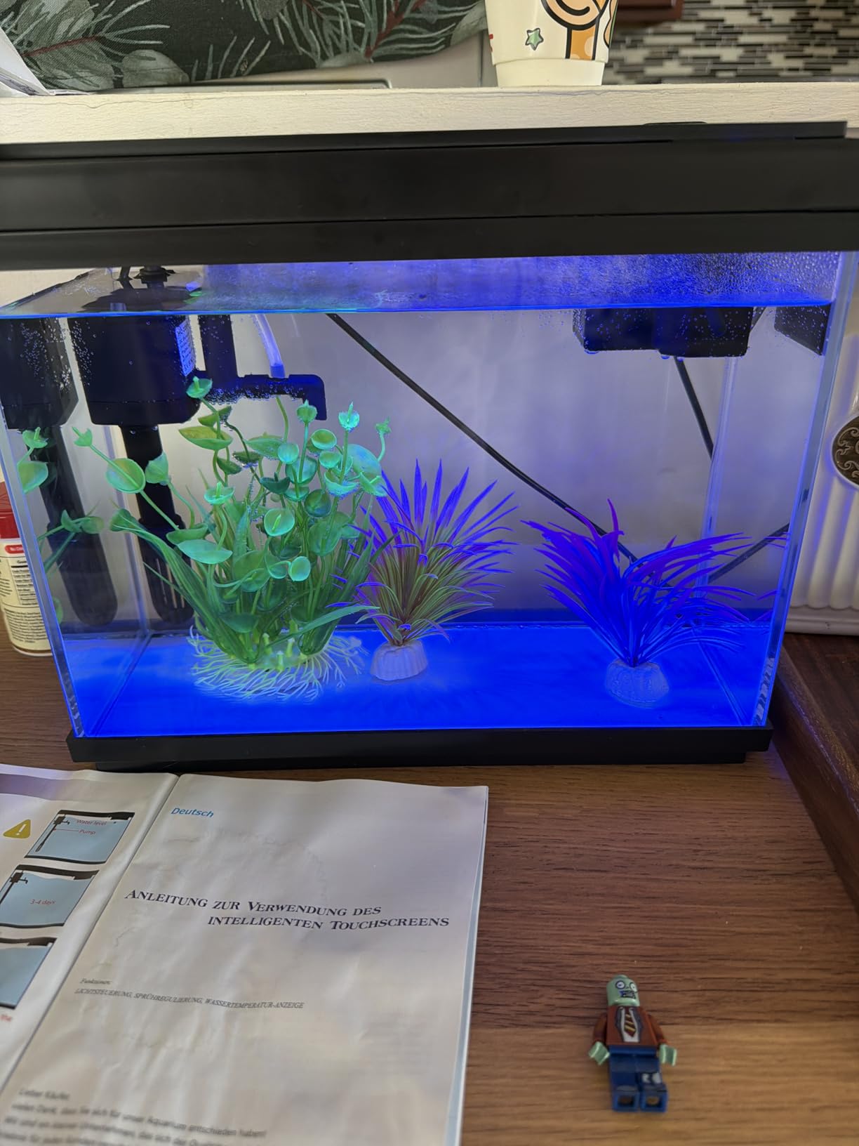 Fish Tank, 2.4 Gallon Fish Aquarium, Fish Tank Starter kit with Smart Humidifier, Temperature Display, 7-Color Lighting, 3 in 1 Quiet Pump with Filteration & Oxygenation & Circulation customer photo 2