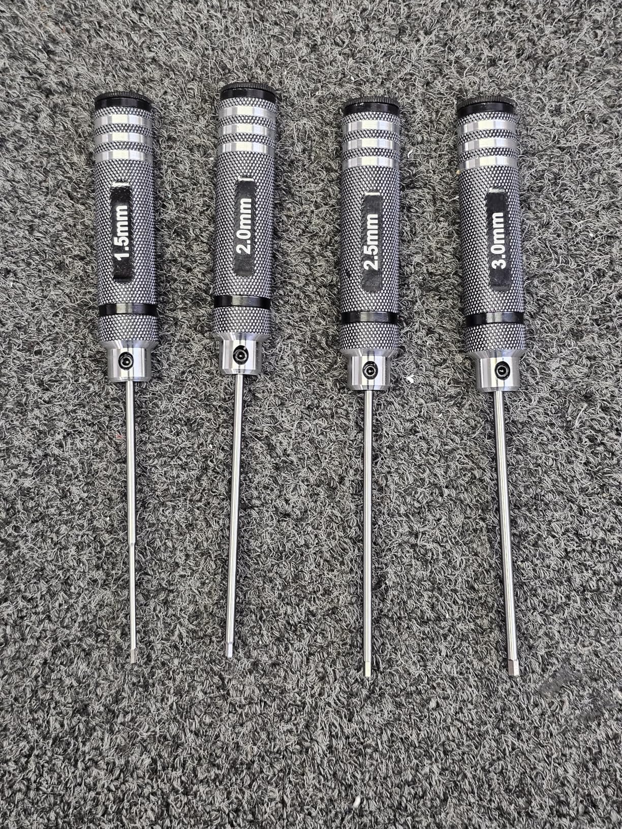 1.5mm 2.0mm 2.5mm 3.0mm Titanium Plated Ti Coated Hex Screwdriver Set for RC Racing Drone, Quadcopter, Helicopter, & RC Car Models - 4PCS RC Tool Kit with Hex Wrench & Screwdriver Tools customer photo 1