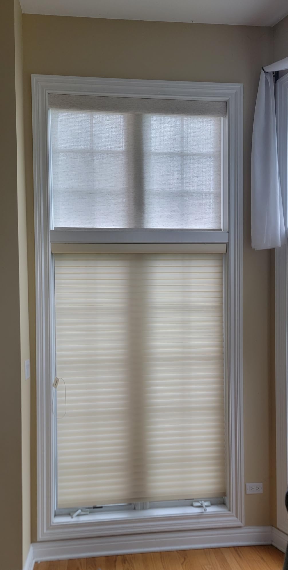 Persilux Smart Motorized Blinds with Remote, No Drill Automatic Roller Shades for Indoor Windows, Light Filtering Linen Fabric, Electric Blinds for Windows, Custom Size customer photo 1