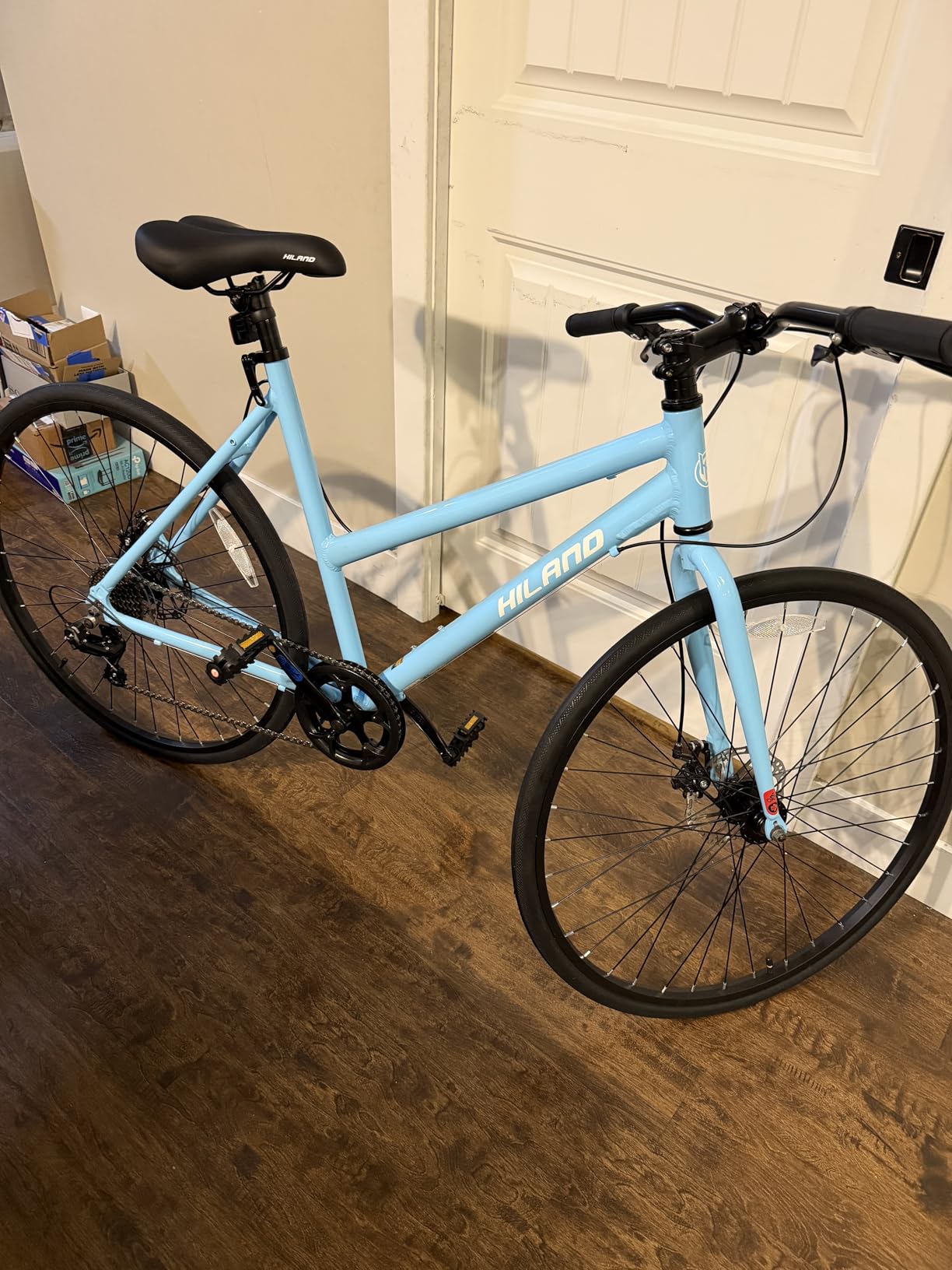 HILAND 700C Road Hybrid Bike, 7 speeds Bikes Urban City Commuter Bicycle with Disc Brake for Men Women Adult Comfortable Bicycle customer photo 1