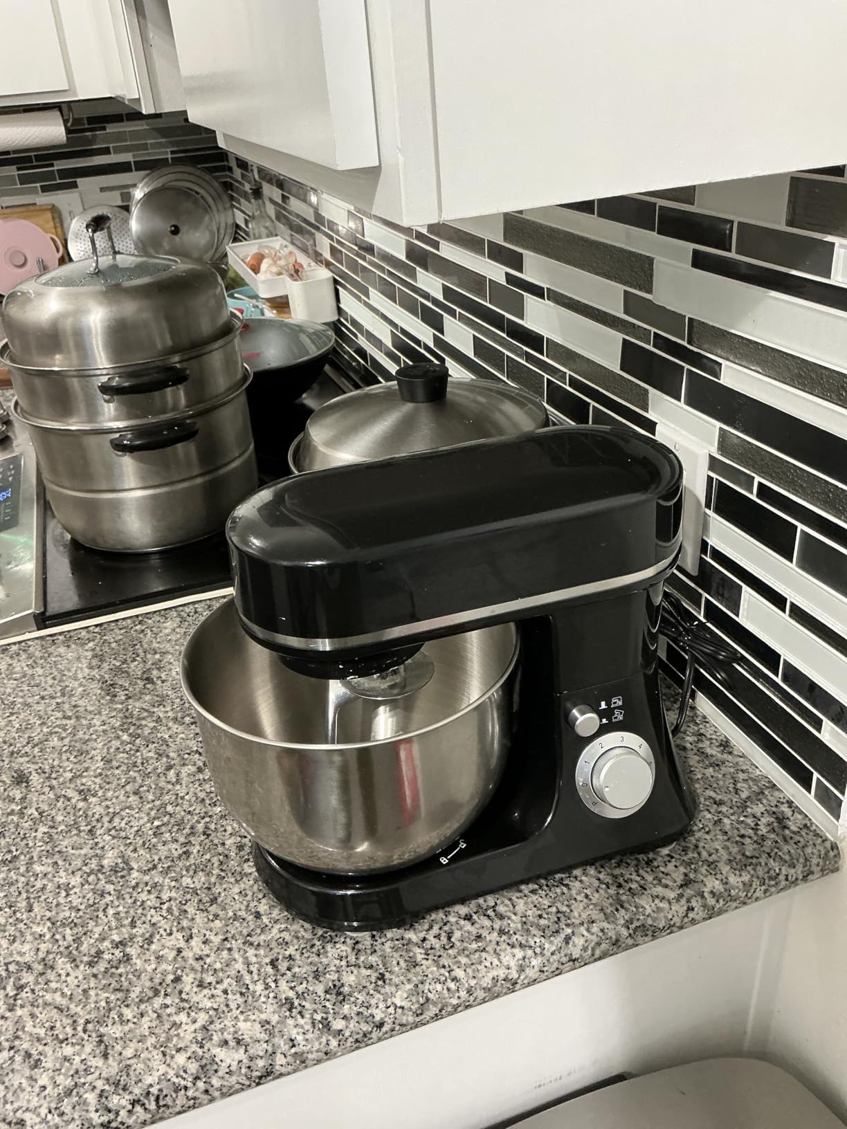 800W Stand Mixer with 5.3QT Bowl, 6-Speed with Pulse Electric Kitchen Mixer, Food Mixer with Dough Hook, Whisk, Beater Tilt-Head & Non-Slip Base for Cookie, Cake, Bread & Baking-White customer photo 2