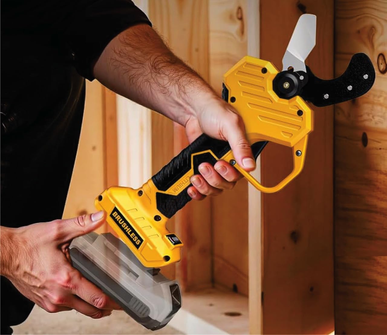 Cordless PVC Pipe Cutter Compatible with DEWALT 20v Battery, 1-5/8 inch customer photo 1