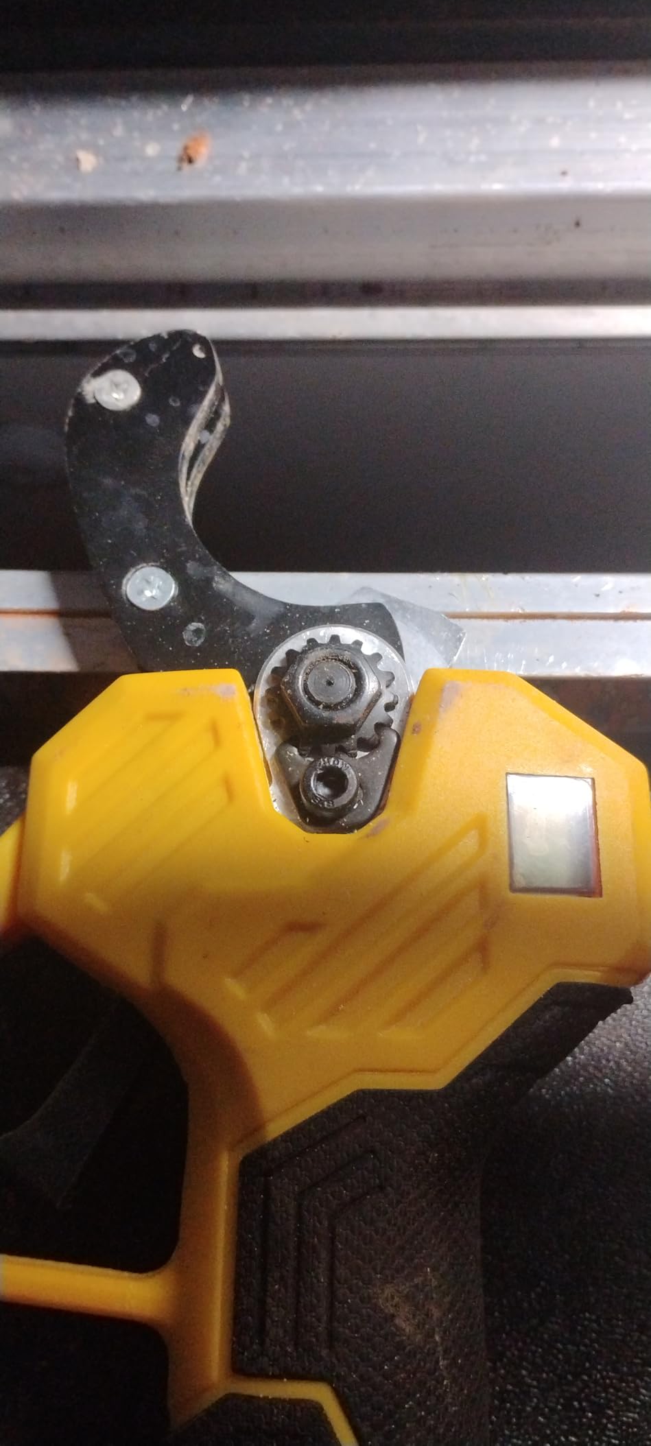 Cordless PVC Pipe Cutter Compatible with DEWALT 20v Battery, 1-5/8 inch customer photo 2