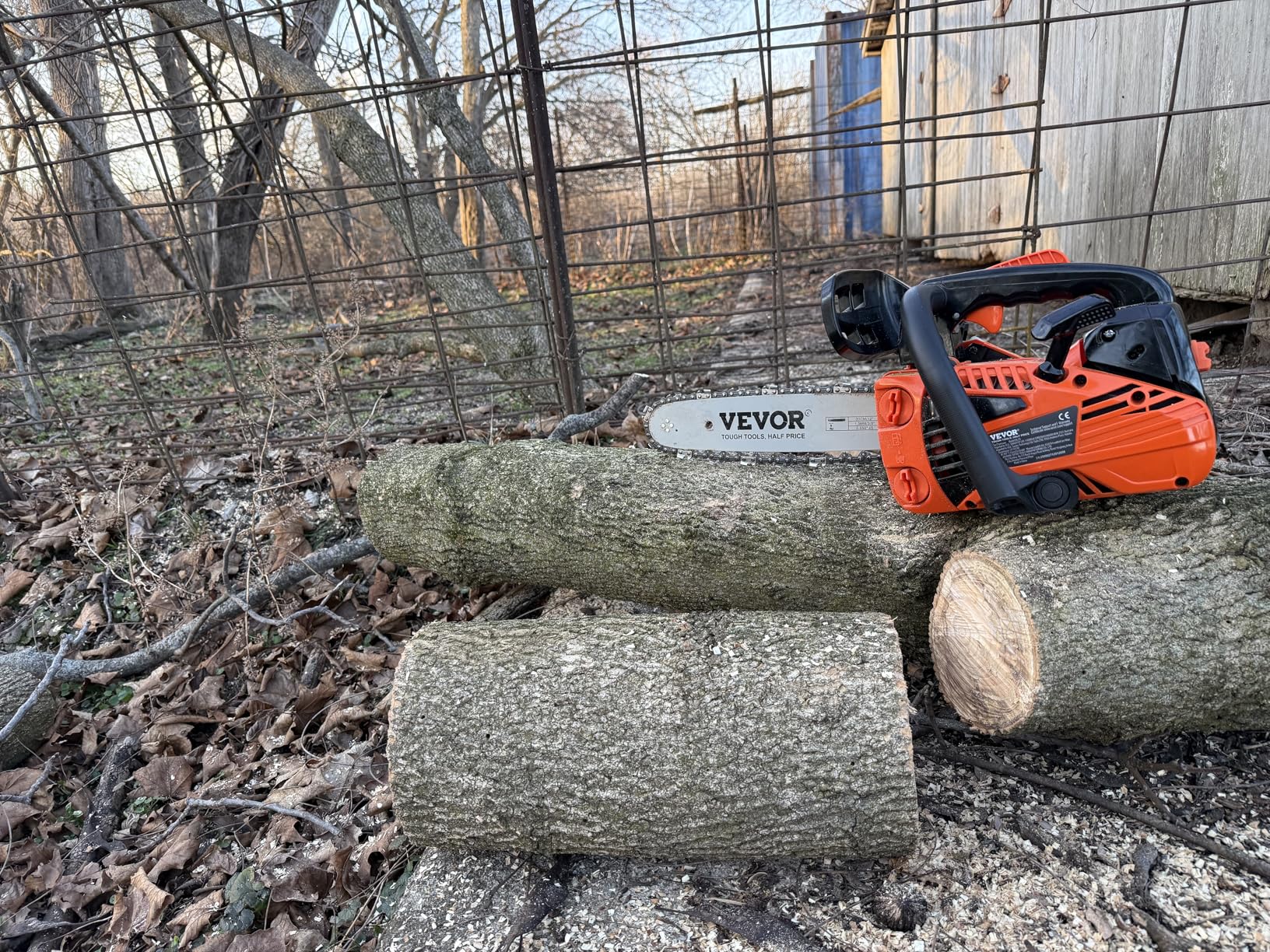 VEVOR 20inch 62CC Gas Powered Chainsaw, 3.8 HP 2 Stroke Engine Gas Power Chainsaws with Non-Slip Handle, Gas Chainsaws with Dual Fuel Tanks customer photo 1