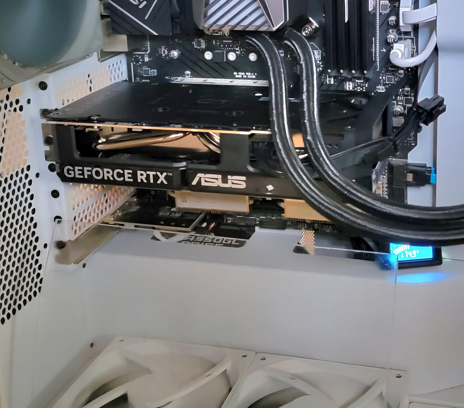 ASUS Dual NVIDIA GeForce RTX 5060 8GB GDDR7 OC Edition (PCIe 5.0, 8GB GDDR7, DLSS 4, HDMI 2.1b, DisplayPort 2.1b, 2.5-Slot Design, Axial-tech Fan Design, 0dB Technology), 3 Year Warranty customer photo 2