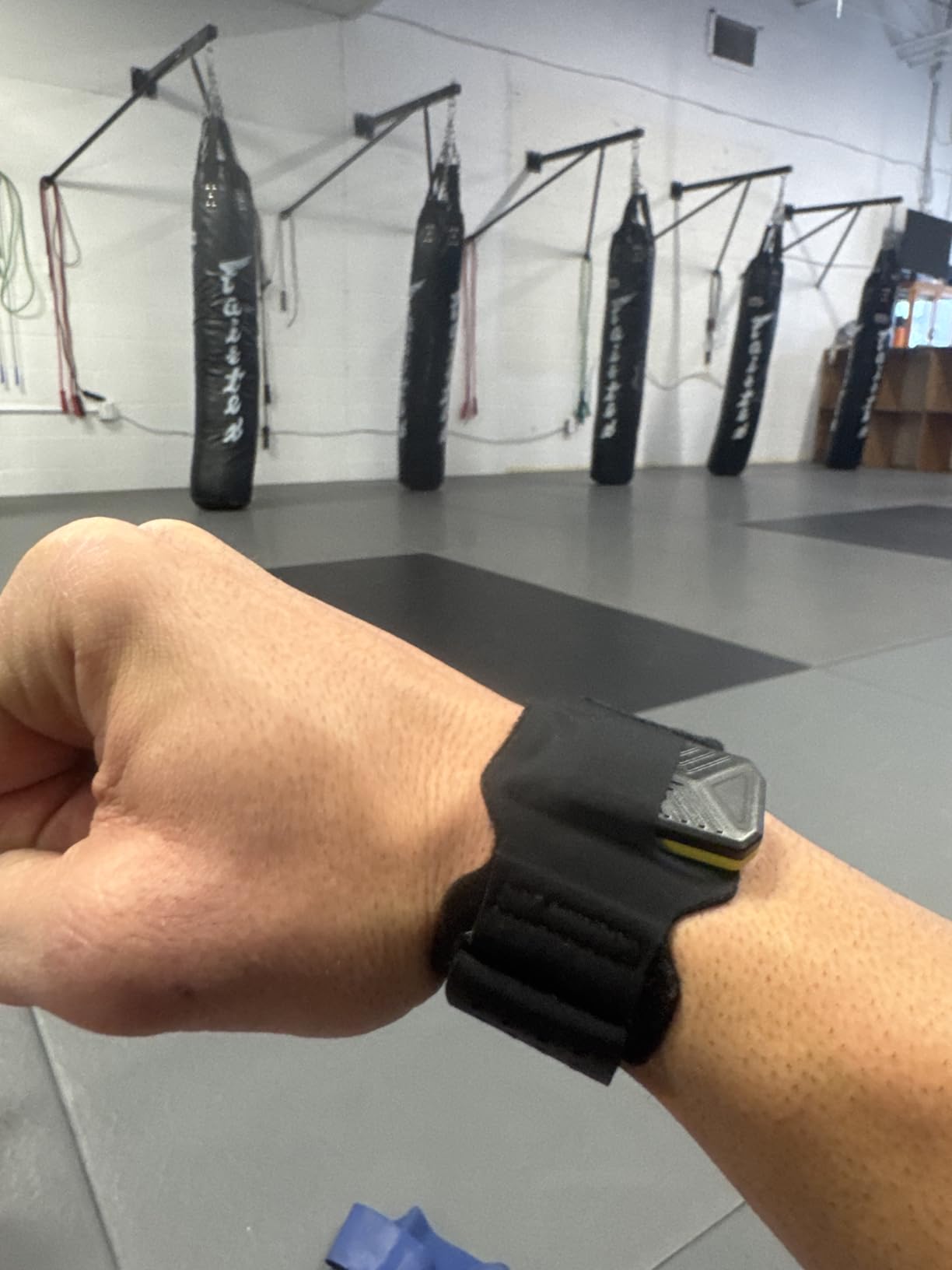 Bluetooth Punch Tracker for Heavy Bag & Shadow Boxing - Smart Boxing Sensors - Track Punch Power, Speed & Count - App-Connected Training Tool for Beginners & Pros customer photo 2