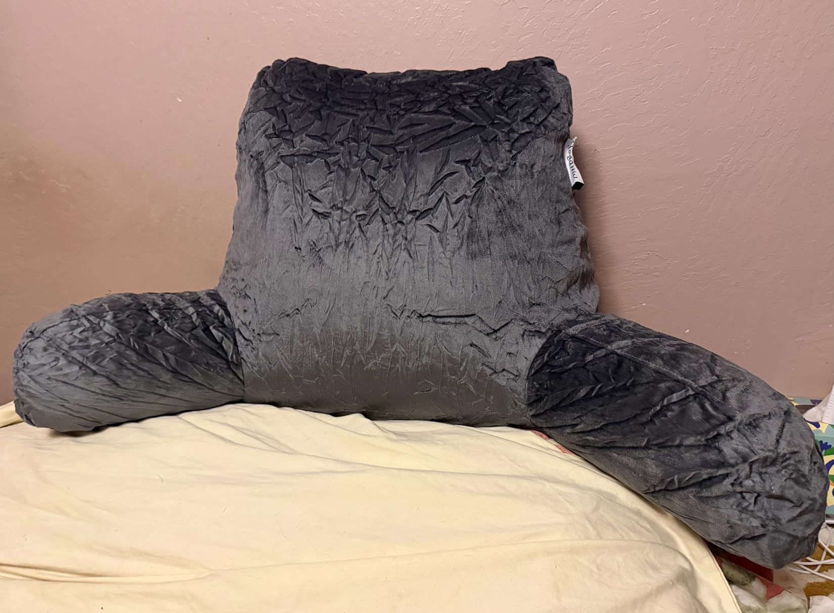Reading Pillow with Adjustable Memory Foam,Adult Backrest with Arms, Back Pillow for Sitting in Bed with Washable Cover- Large, Black customer photo 1